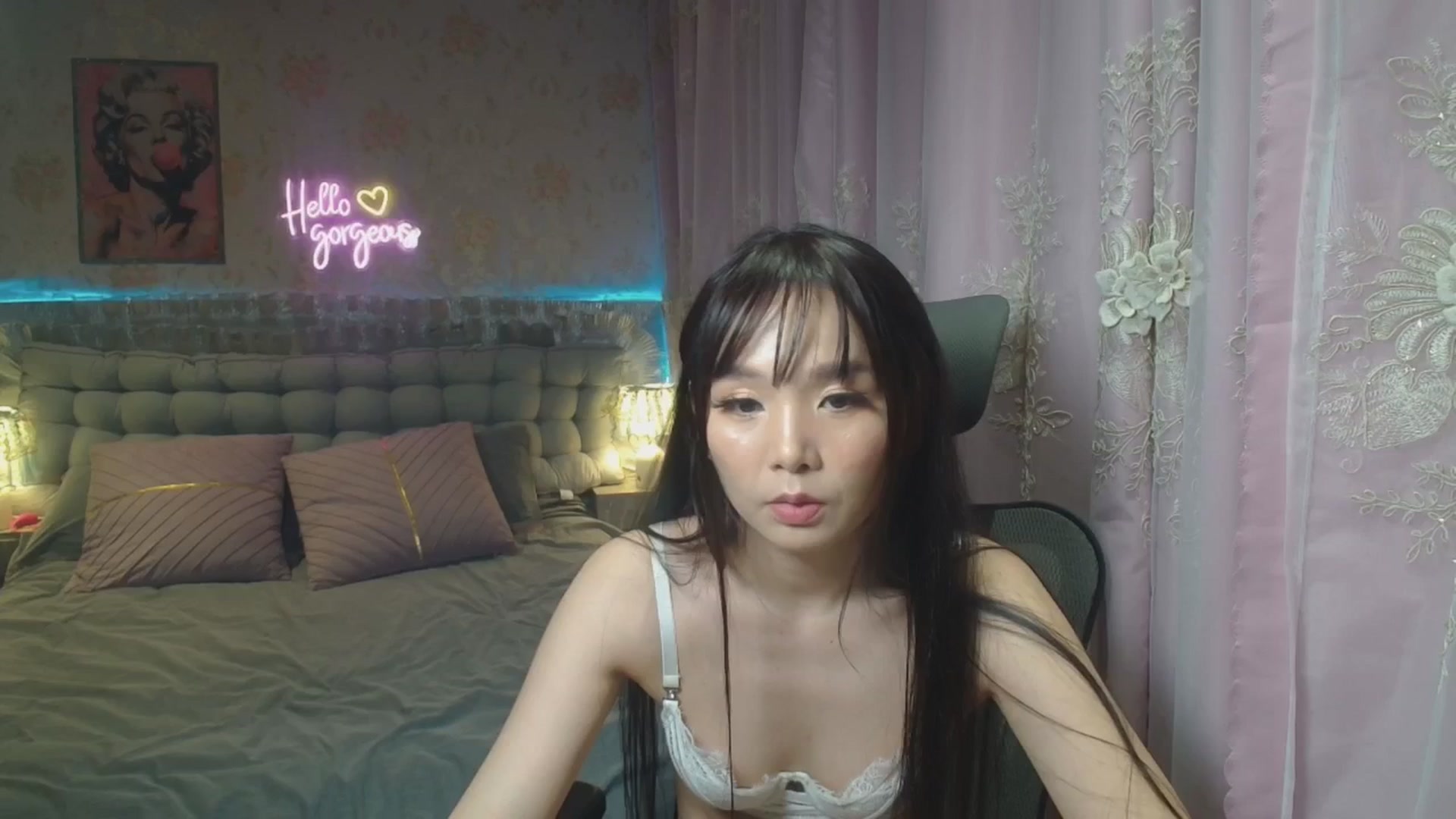 Gallery image thumbnail from HannaElite's myfreecams stream on, 07/26/2025, 12:03 image 12 of 20