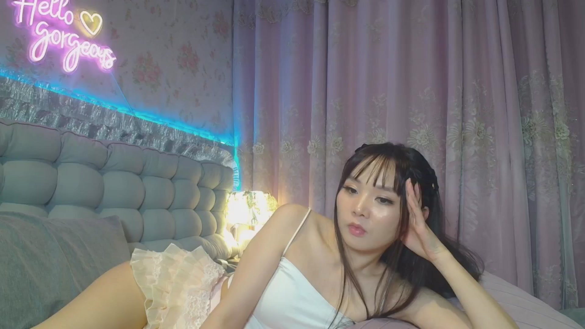 Gallery image thumbnail from HannaElite's myfreecams stream on, 08/02/2025, 12:13 image 6 of 20