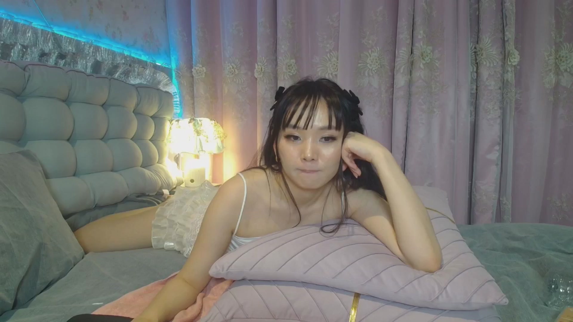 Gallery image thumbnail from HannaElite's myfreecams stream on, 08/02/2025, 13:54 image 5 of 20