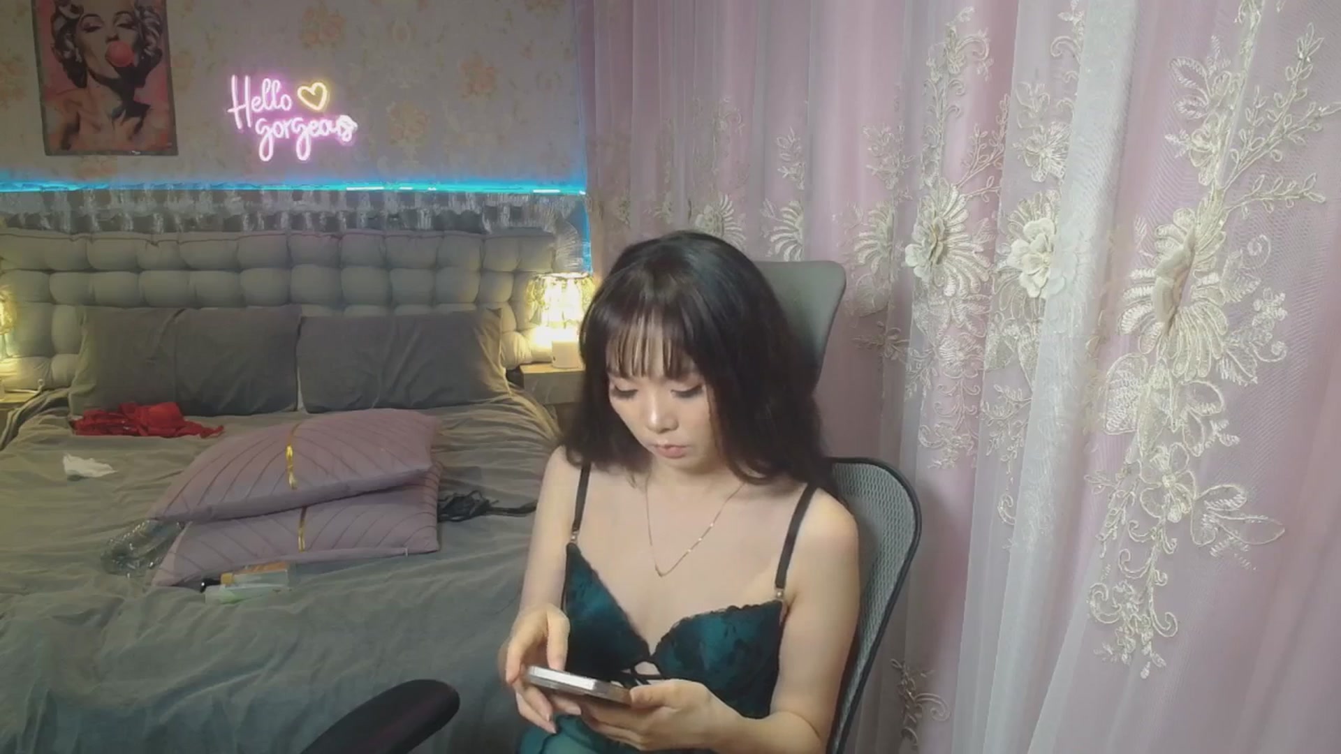 Gallery image thumbnail from HannaElite's myfreecams stream on, 08/03/2025, 07:53 image 6 of 20