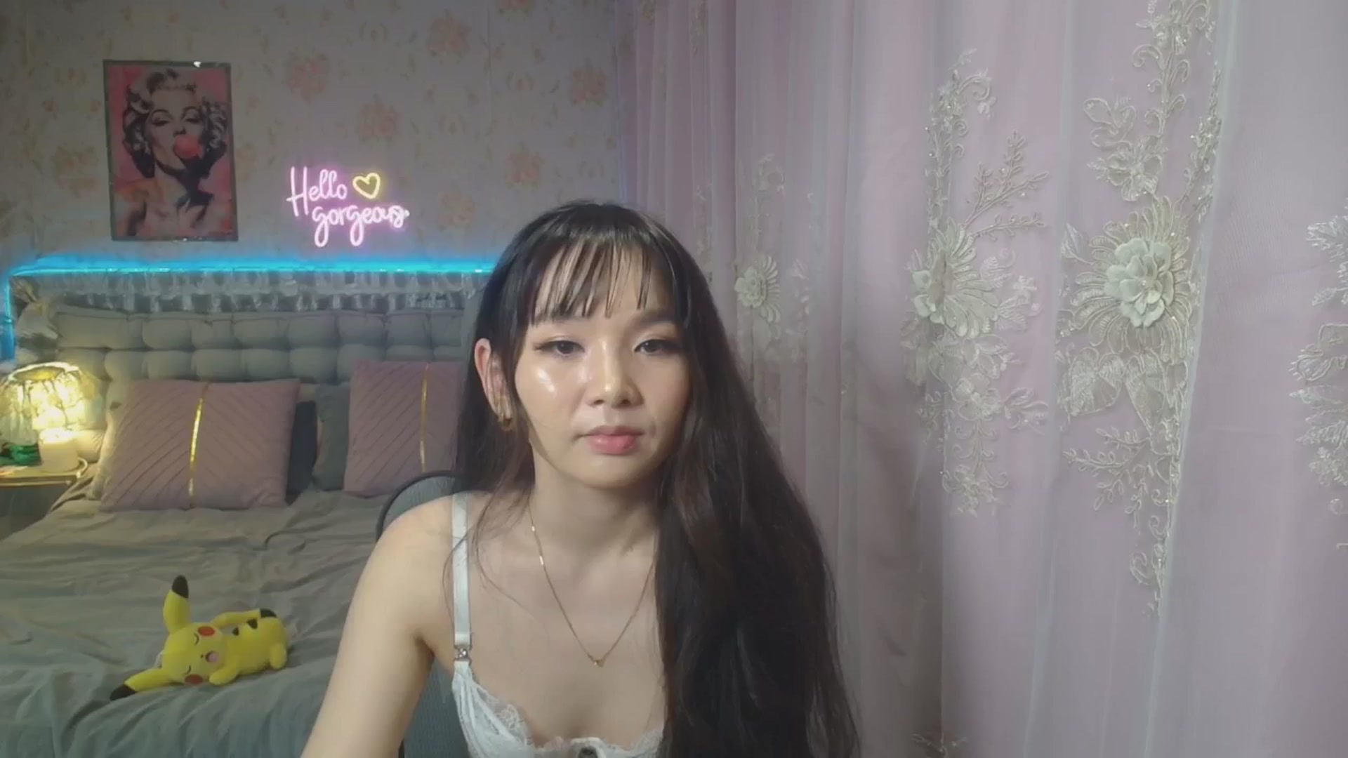 Gallery image thumbnail from HannaElite's myfreecams stream on, 08/10/2025, 11:19 image 2 of 20