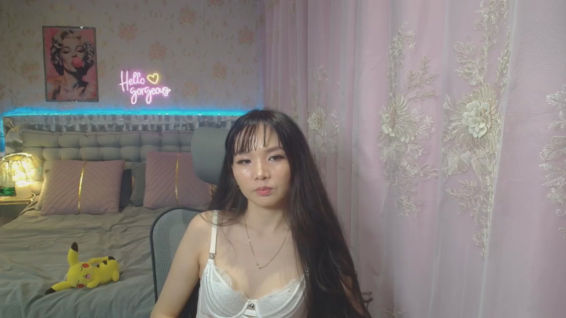 Gallery image thumbnail from HannaElite's myfreecams stream on, 08/10/2025, 11:19 image 5 of 20