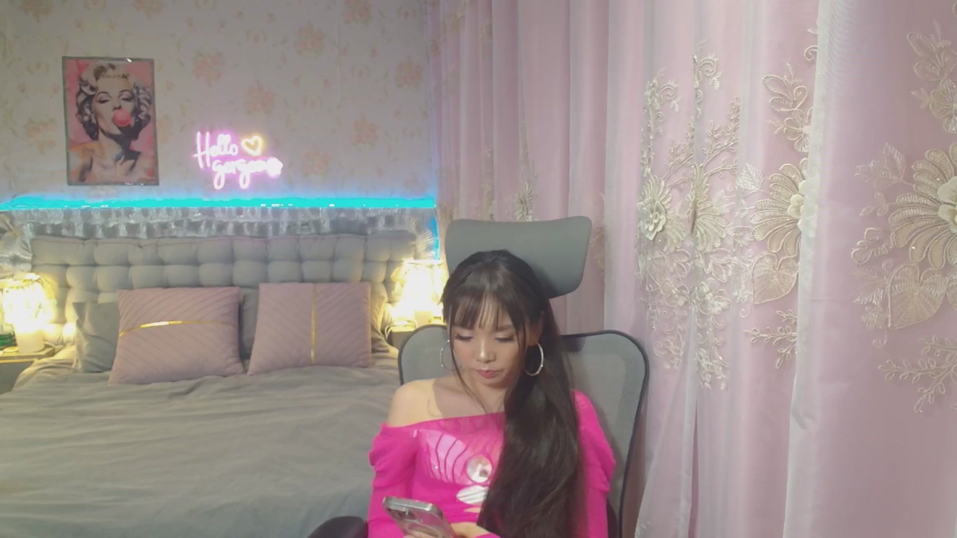 Gallery image thumbnail from HannaElite's myfreecams stream on, 08/16/2025, 09:15 image 9 of 20