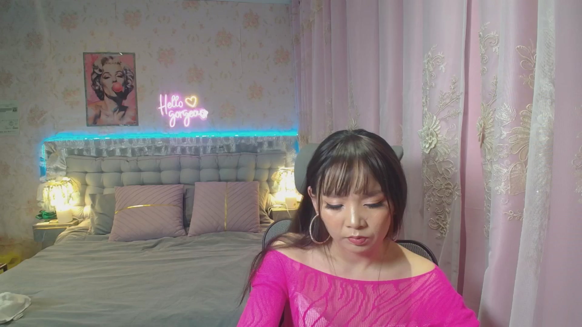 Gallery image thumbnail from HannaElite's myfreecams stream on, 08/16/2025, 09:15 image 18 of 20