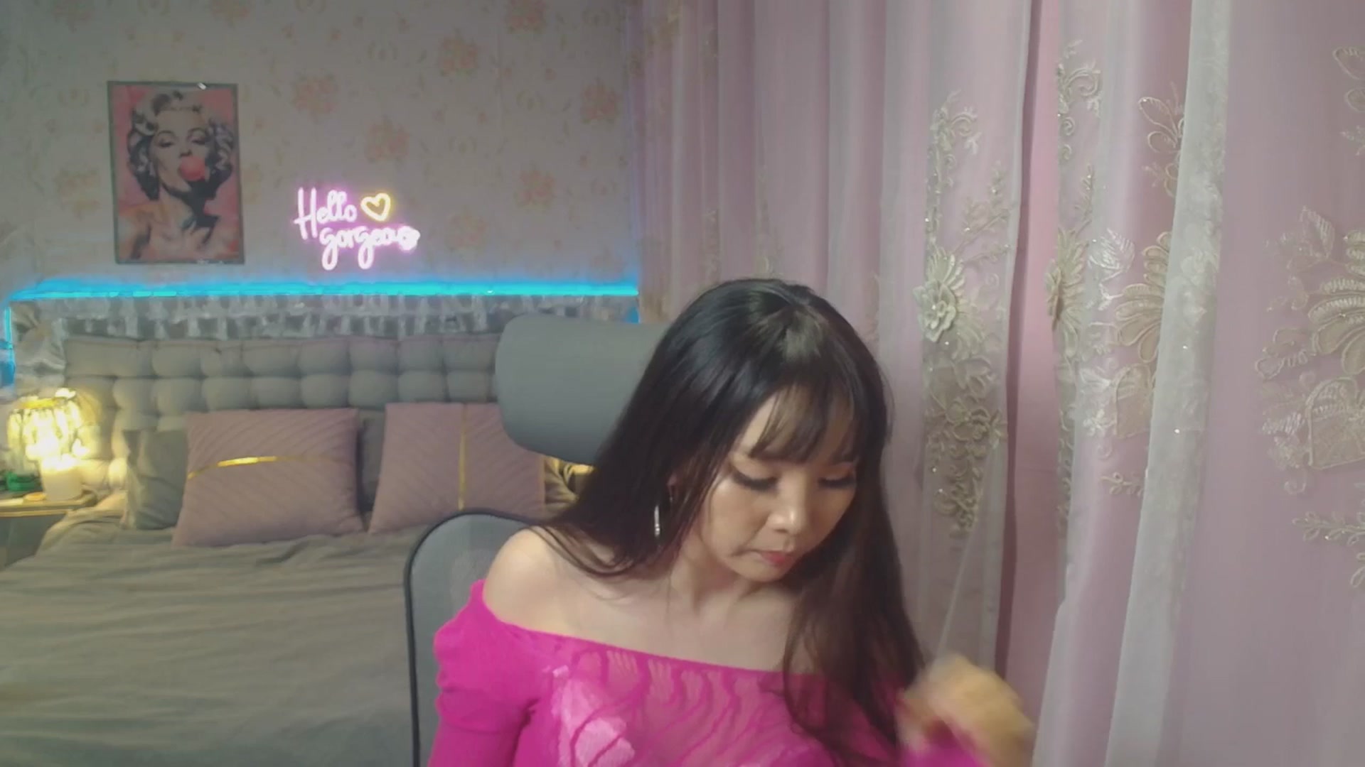 Gallery image thumbnail from HannaElite's myfreecams stream on, 08/16/2025, 09:15 image 13 of 20
