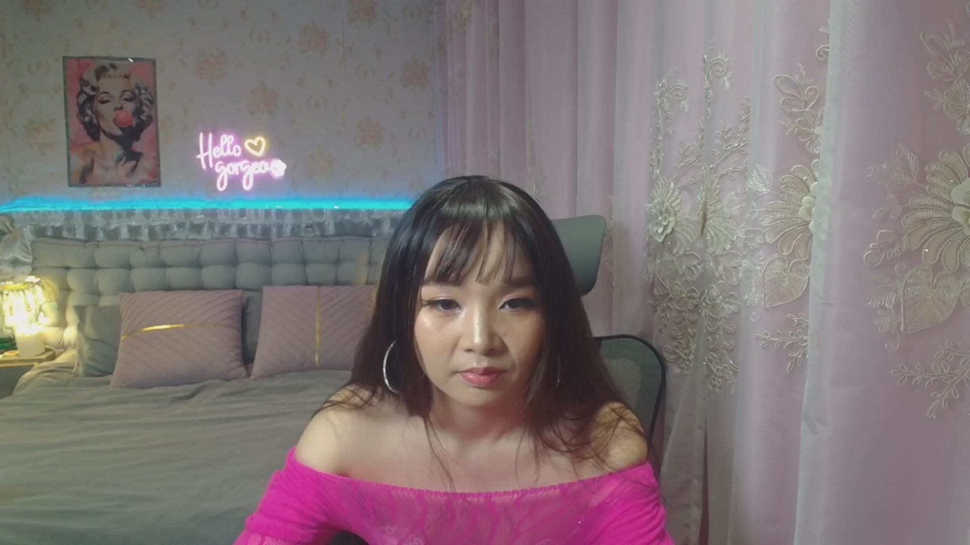 Gallery image thumbnail from HannaElite's myfreecams stream on, 08/16/2025, 09:15 image 8 of 20