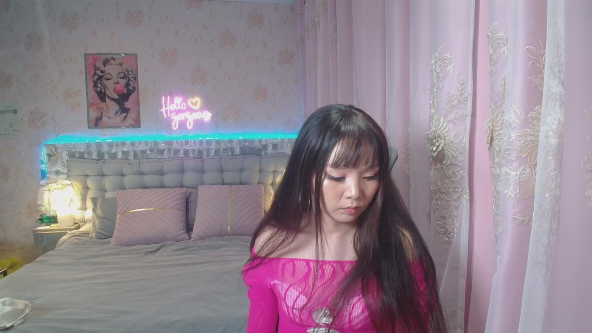 Gallery image thumbnail from HannaElite's myfreecams stream on, 08/16/2025, 09:15 image 14 of 20