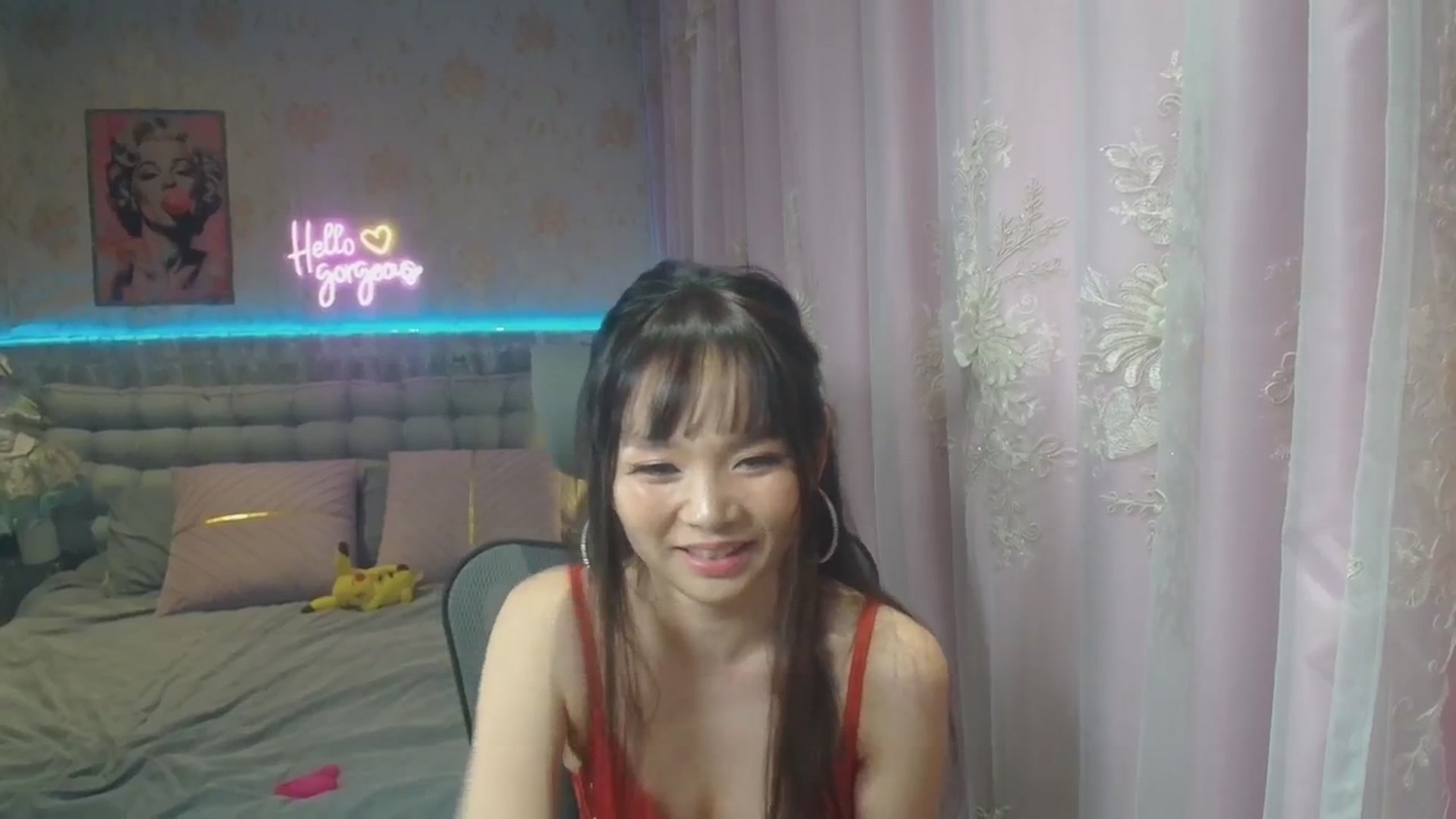 Gallery image thumbnail from HannaElite's myfreecams stream on, 08/16/2025, 13:18 image 6 of 20