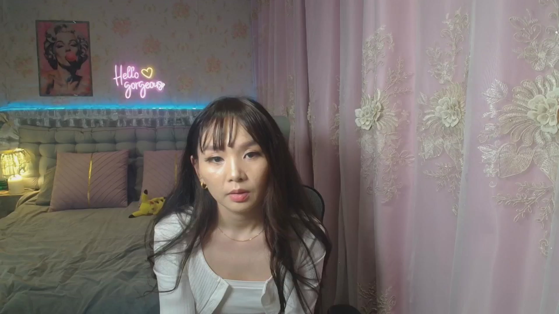 Gallery image thumbnail from HannaElite's myfreecams stream on, 08/17/2025, 12:33 image 19 of 20