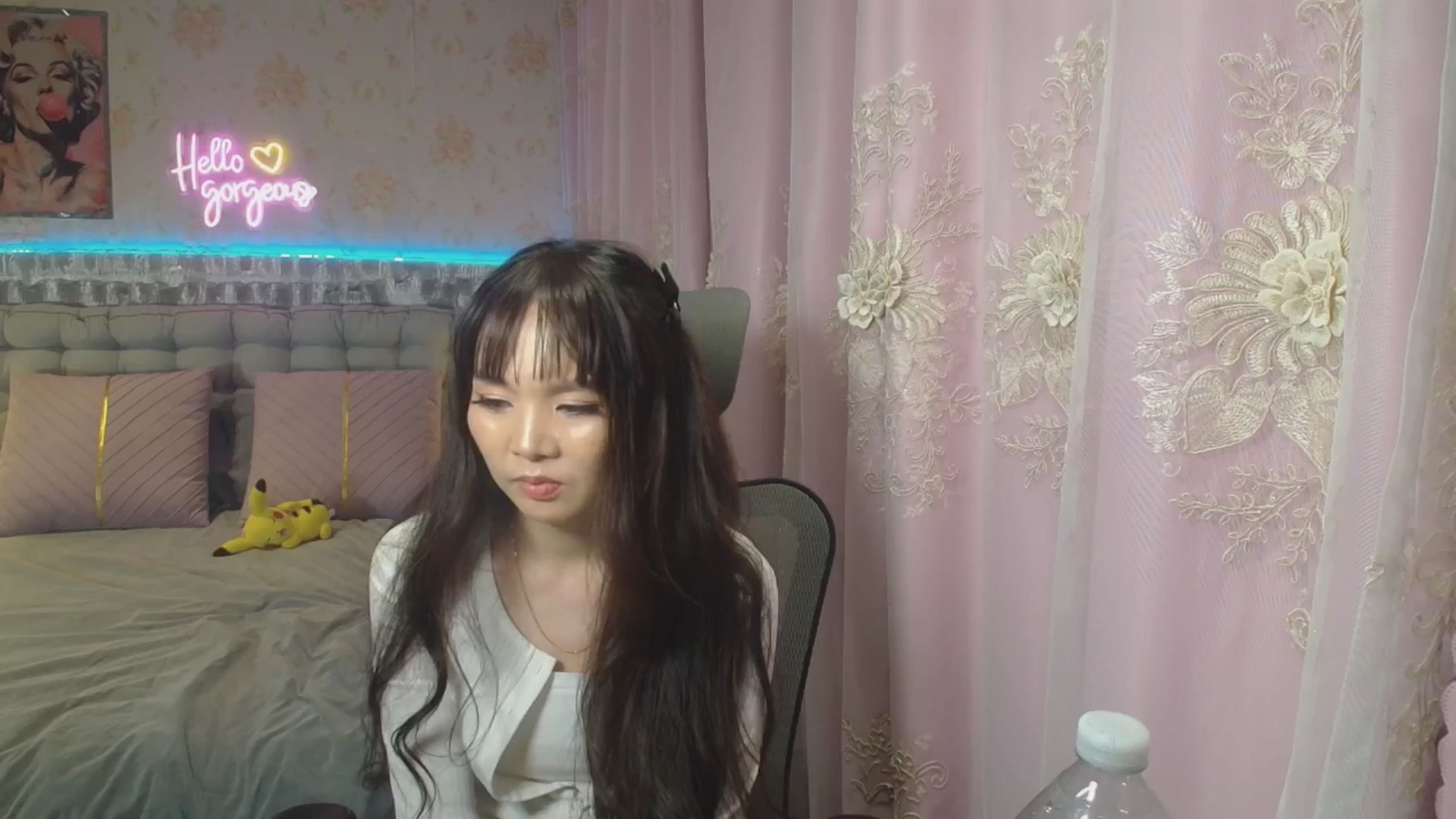 Gallery image thumbnail from HannaElite's myfreecams stream on, 08/17/2025, 12:33 image 13 of 20