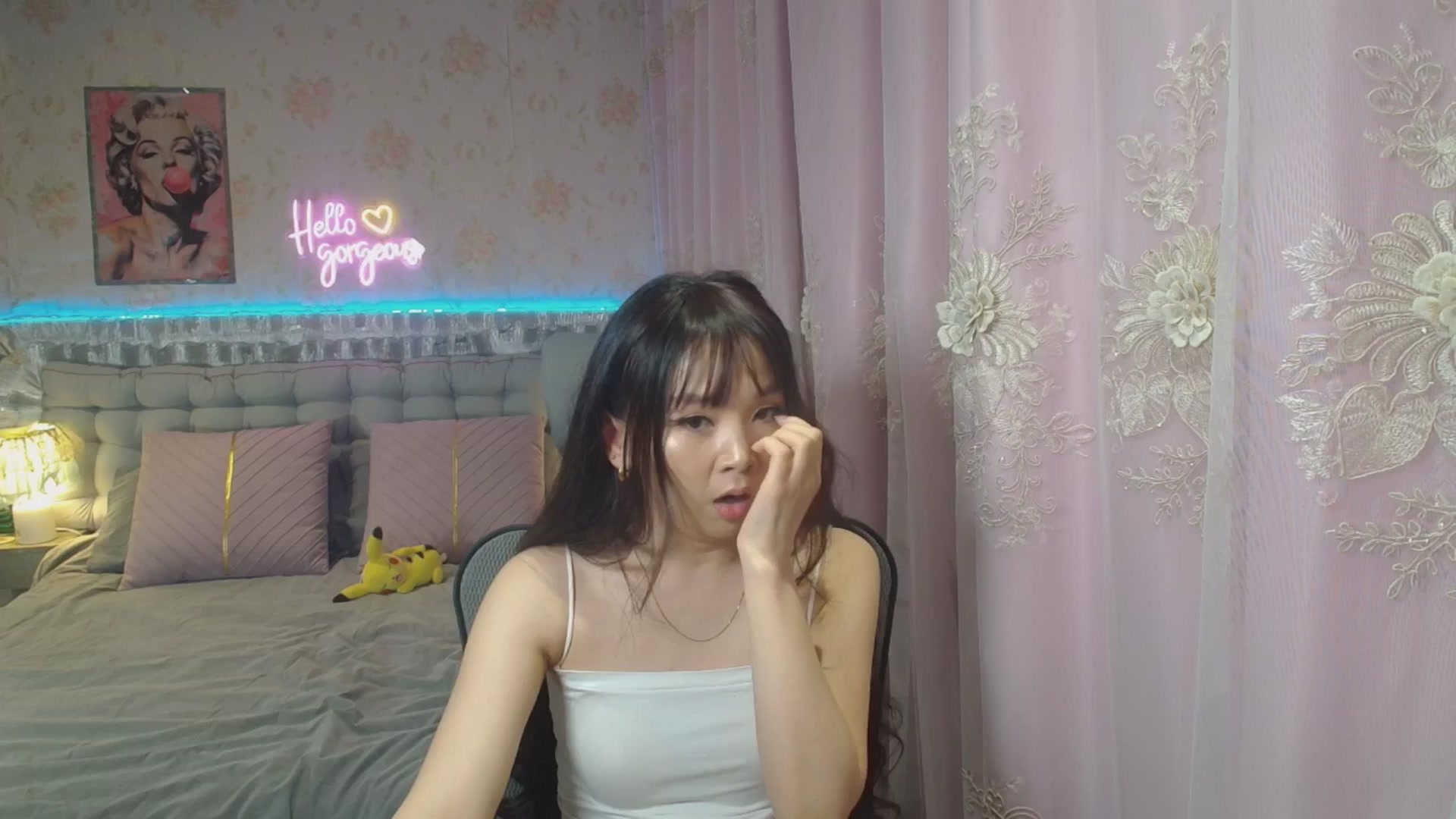 Gallery image thumbnail from HannaElite's myfreecams stream on, 08/17/2025, 12:33 image 2 of 20