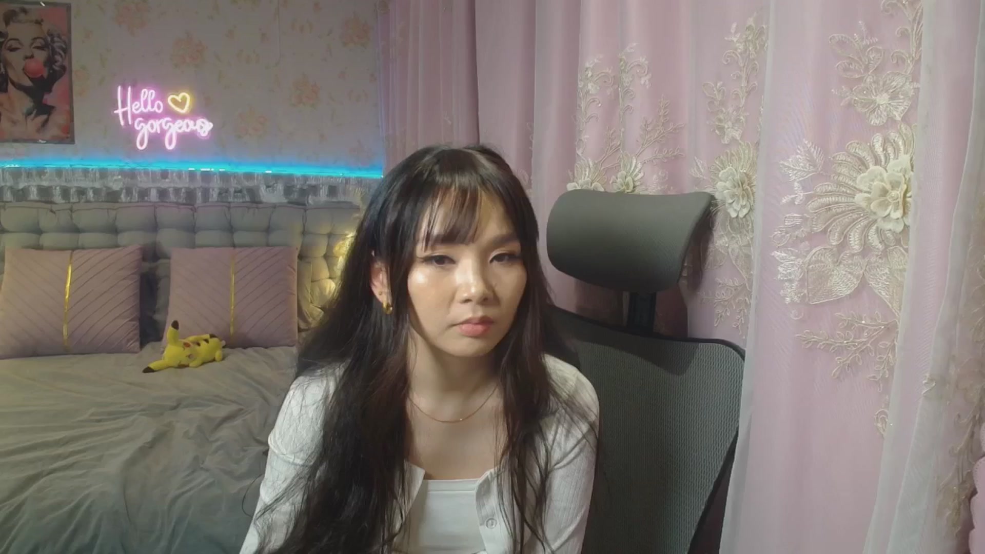Gallery image thumbnail from HannaElite's myfreecams stream on, 08/17/2025, 12:33 image 9 of 20