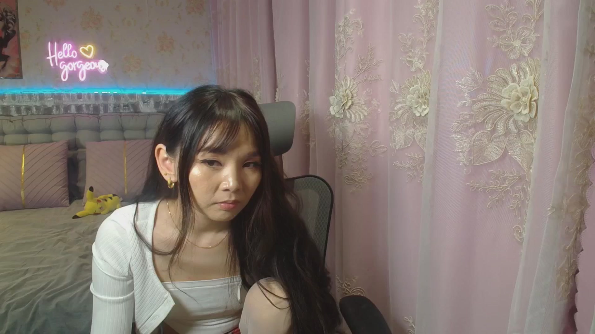 Gallery image thumbnail from HannaElite's myfreecams stream on, 08/17/2025, 12:33 image 7 of 20