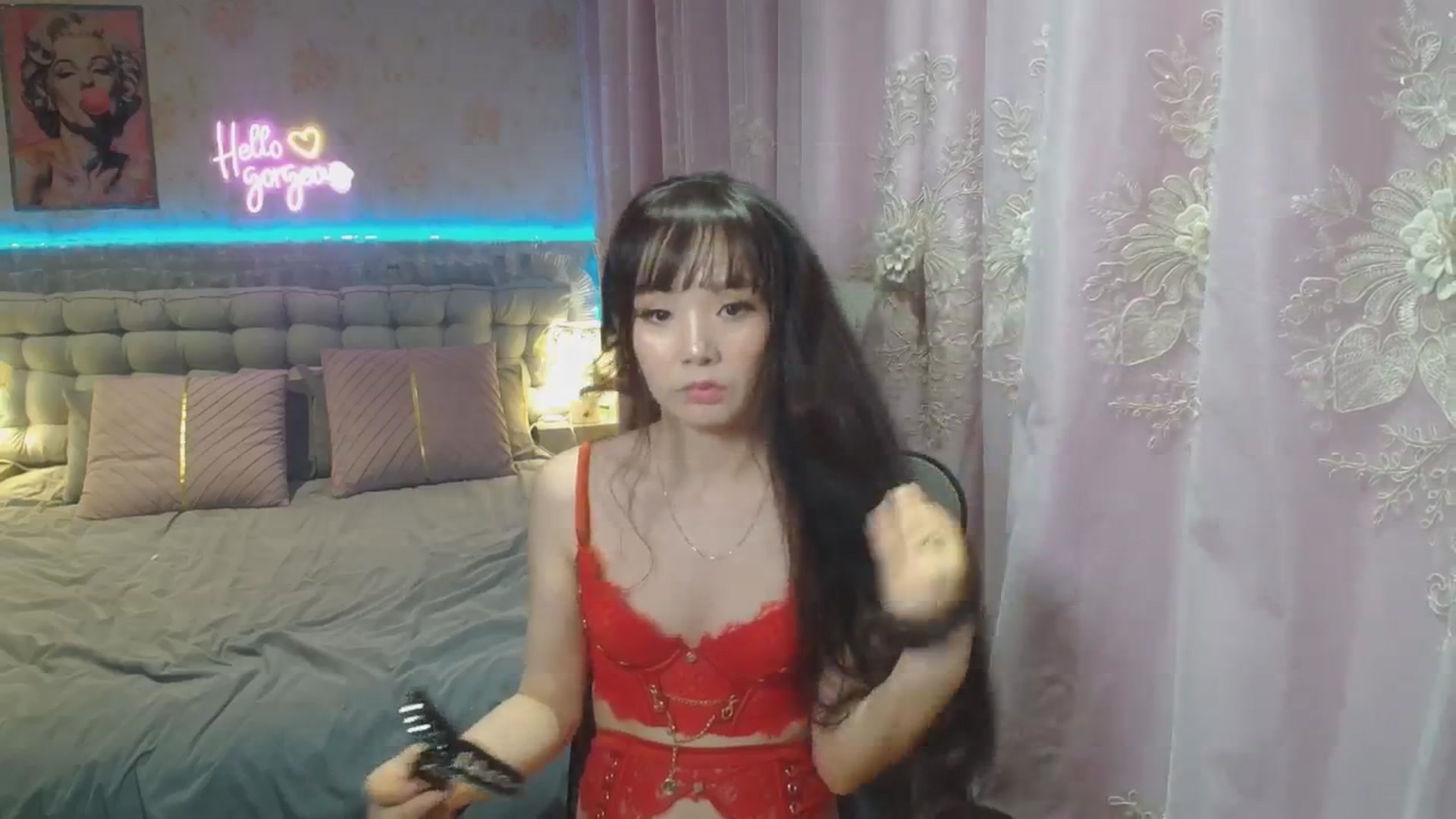 Gallery image thumbnail from HannaElite's myfreecams stream on, 08/29/2025, 10:16 image 3 of 20