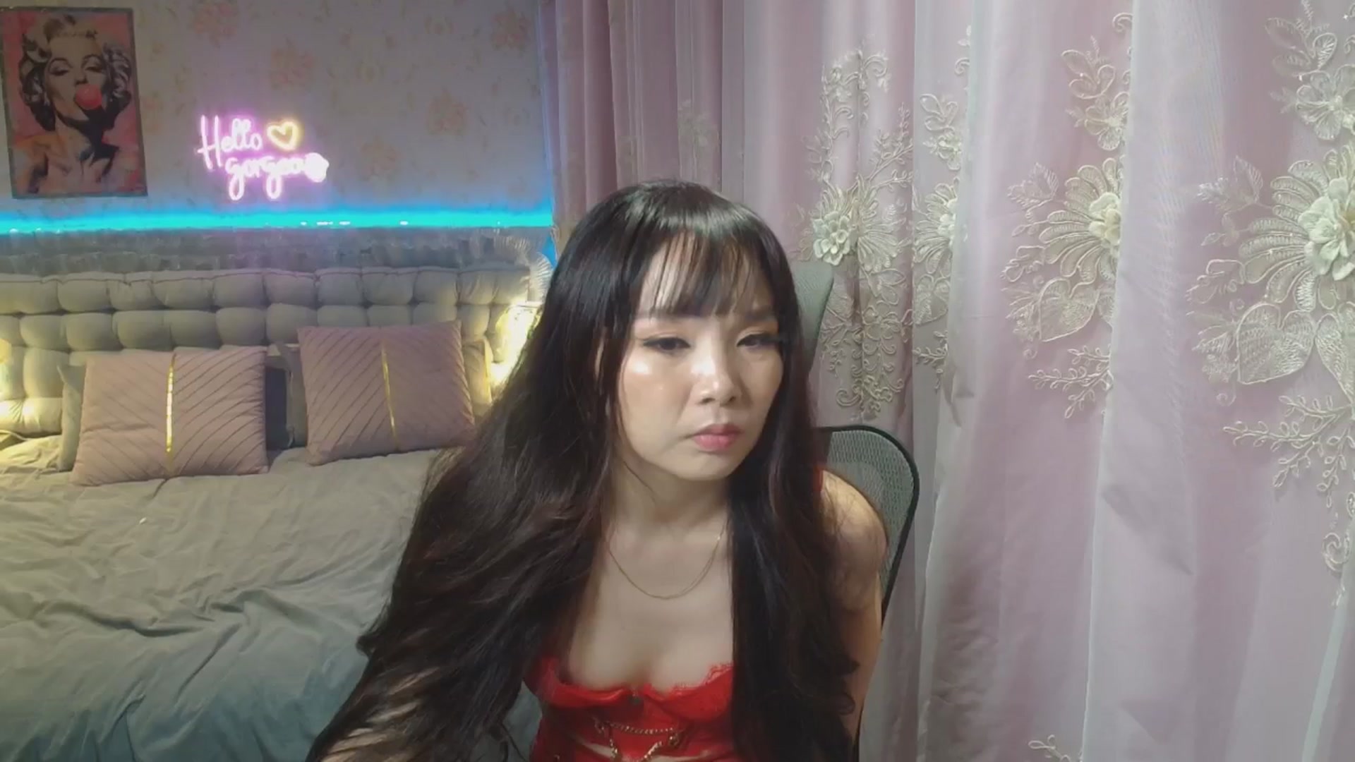 Gallery image thumbnail from HannaElite's myfreecams stream on, 08/29/2025, 10:16 image 4 of 20