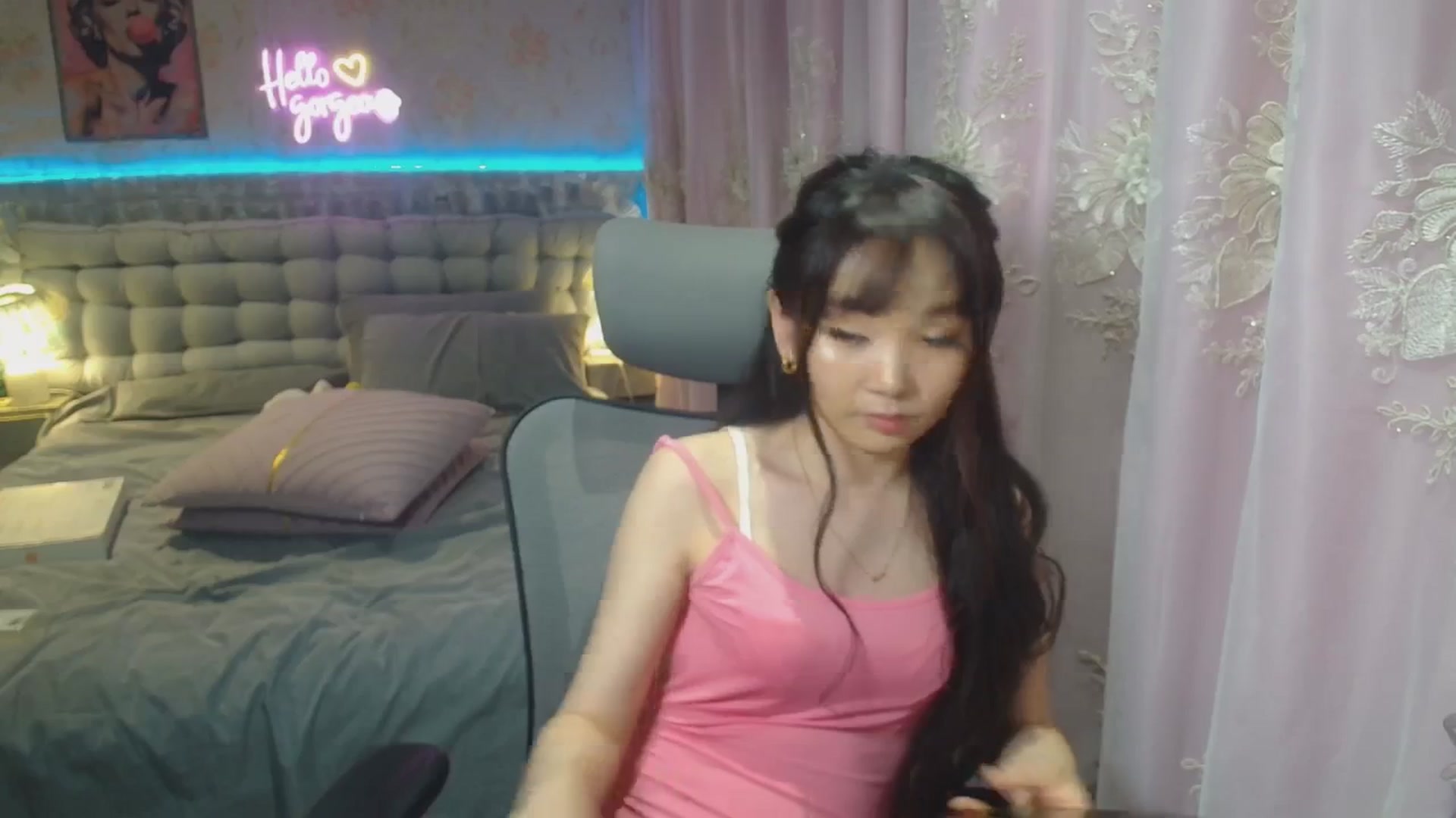 Gallery image thumbnail from HannaElite's myfreecams stream on, 08/30/2025, 10:53 image 4 of 20