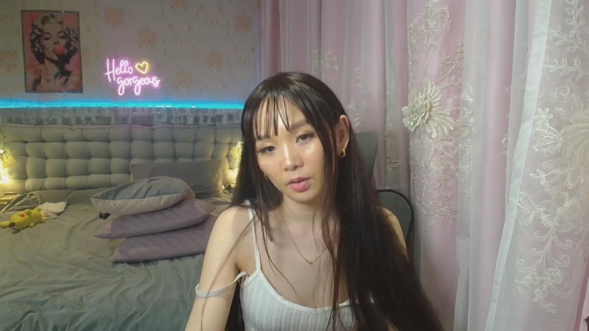 Gallery image thumbnail from HannaElite's myfreecams stream on, 09/07/2025, 12:35 image 4 of 20
