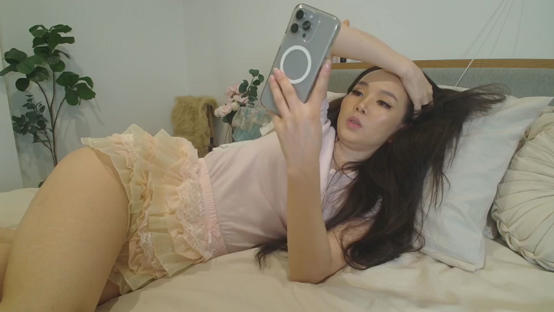 Gallery image thumbnail from HannaElite's myfreecams stream on, 11/09/2025, 09:29 image 15 of 20