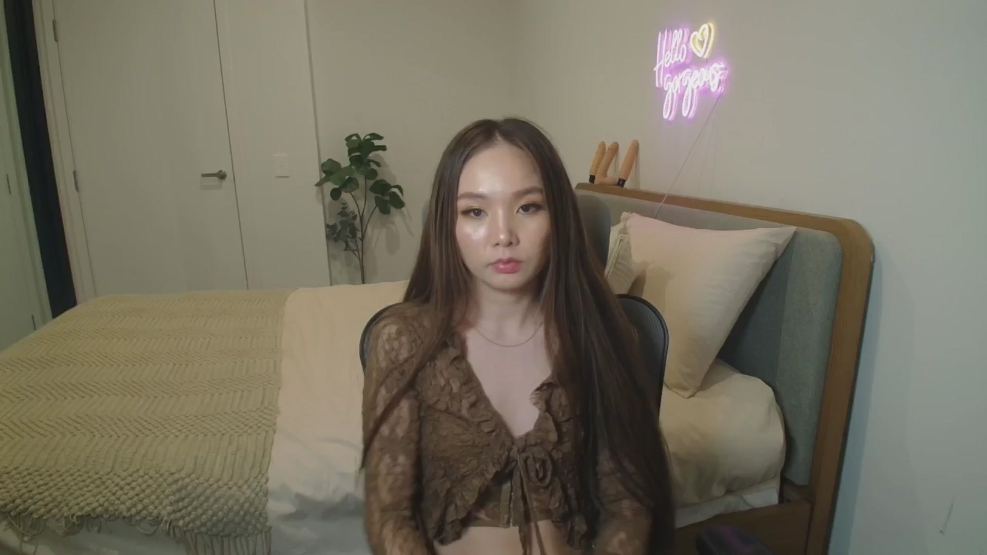 Gallery image thumbnail from HannaElite's myfreecams stream on, 11/16/2025, 11:25 image 1 of 20
