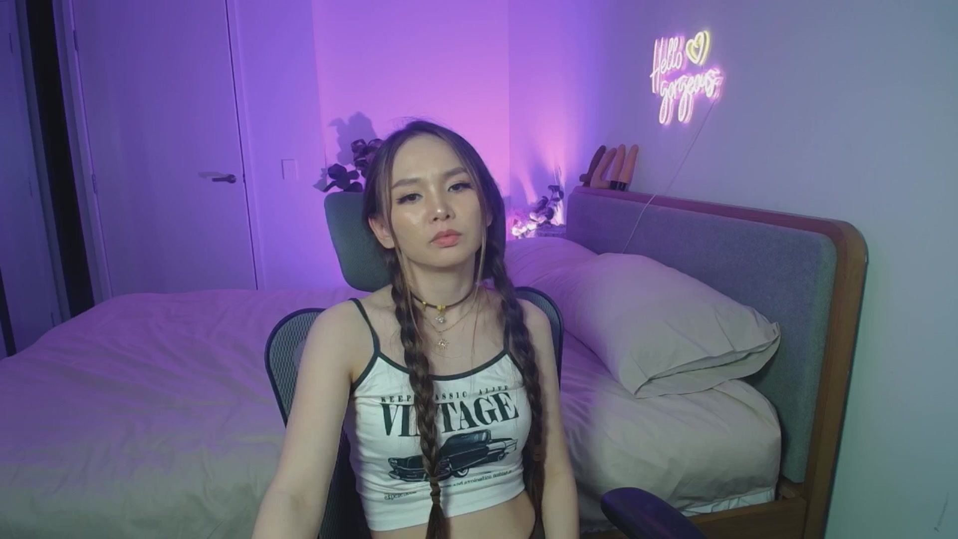 Gallery image thumbnail from HannaElite's myfreecams stream on, 11/22/2025, 11:02 image 15 of 20