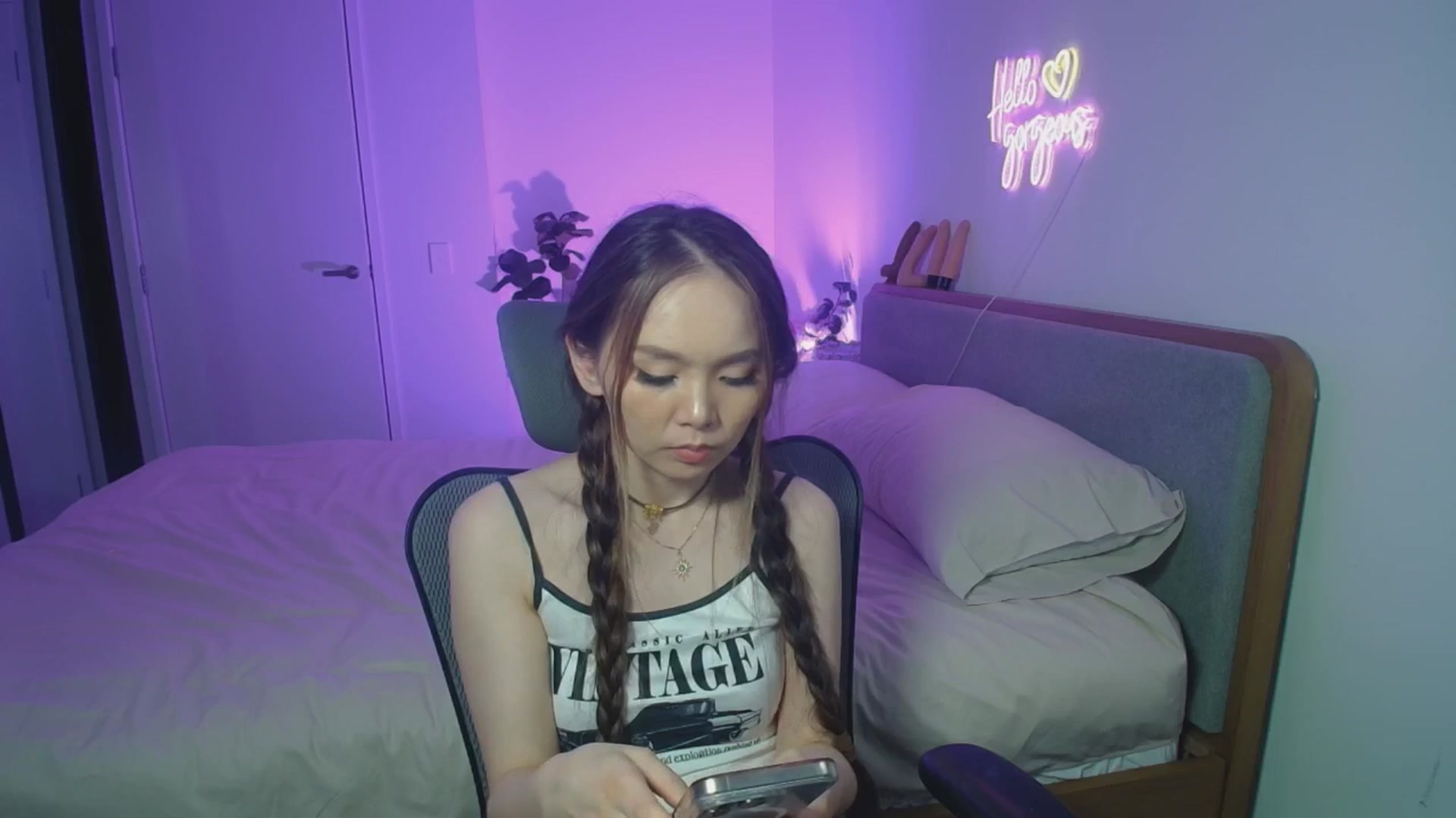 Gallery image thumbnail from HannaElite's myfreecams stream on, 11/22/2025, 11:02 image 9 of 20