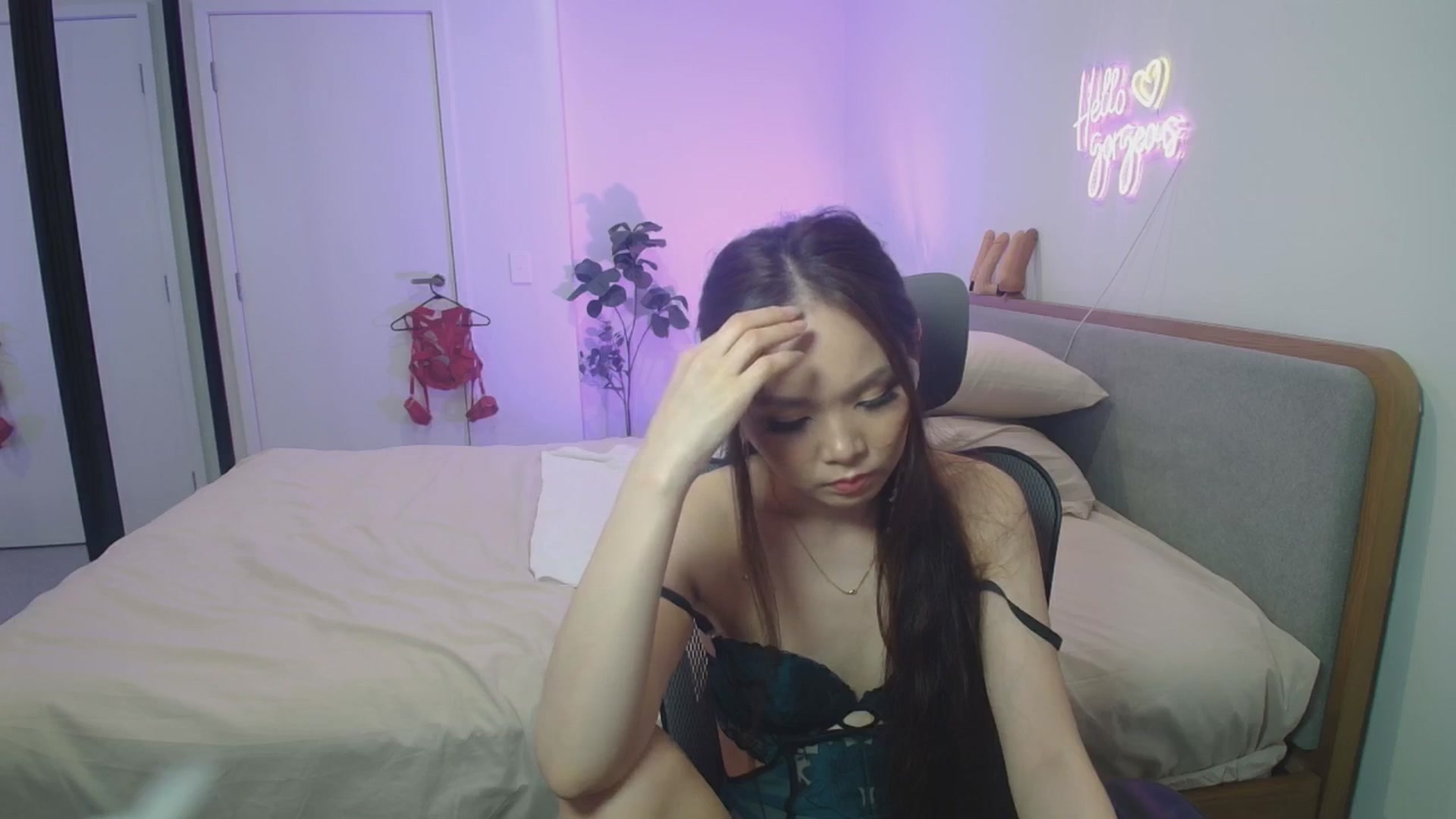 Gallery image thumbnail from HannaElite's myfreecams stream on, 11/29/2025, 11:53 image 18 of 20