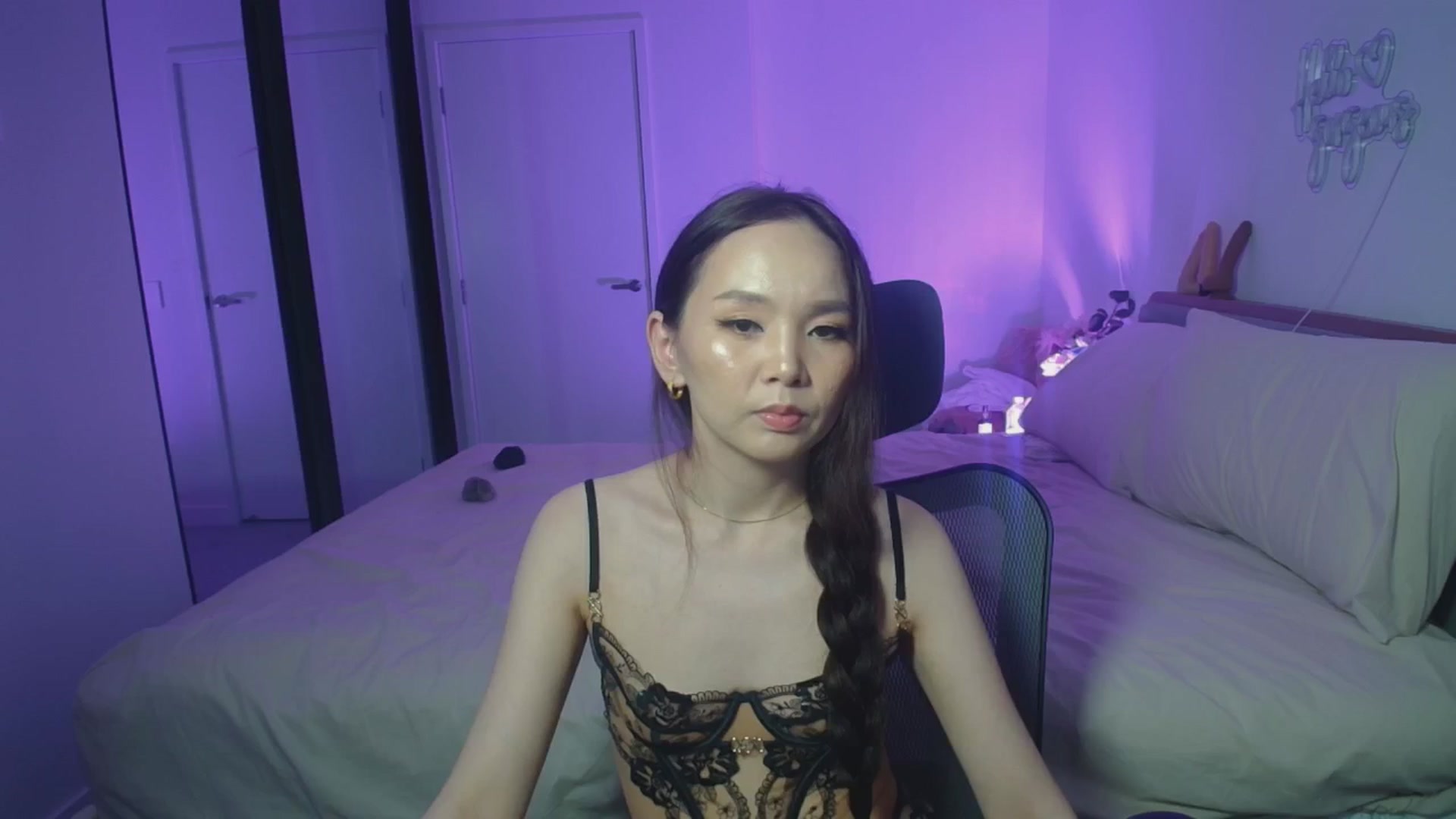 Gallery image thumbnail from HannaElite's myfreecams stream on, 12/07/2025, 11:26 image 5 of 20