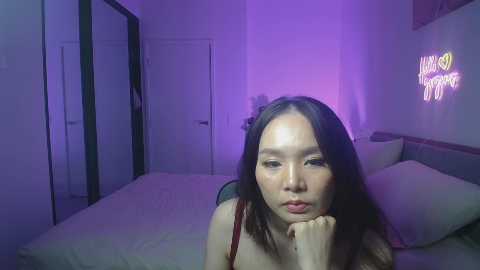 Gallery image thumbnail from HannaElite's myfreecams stream on, 12/18/2025, 11:09 image 8 of 20