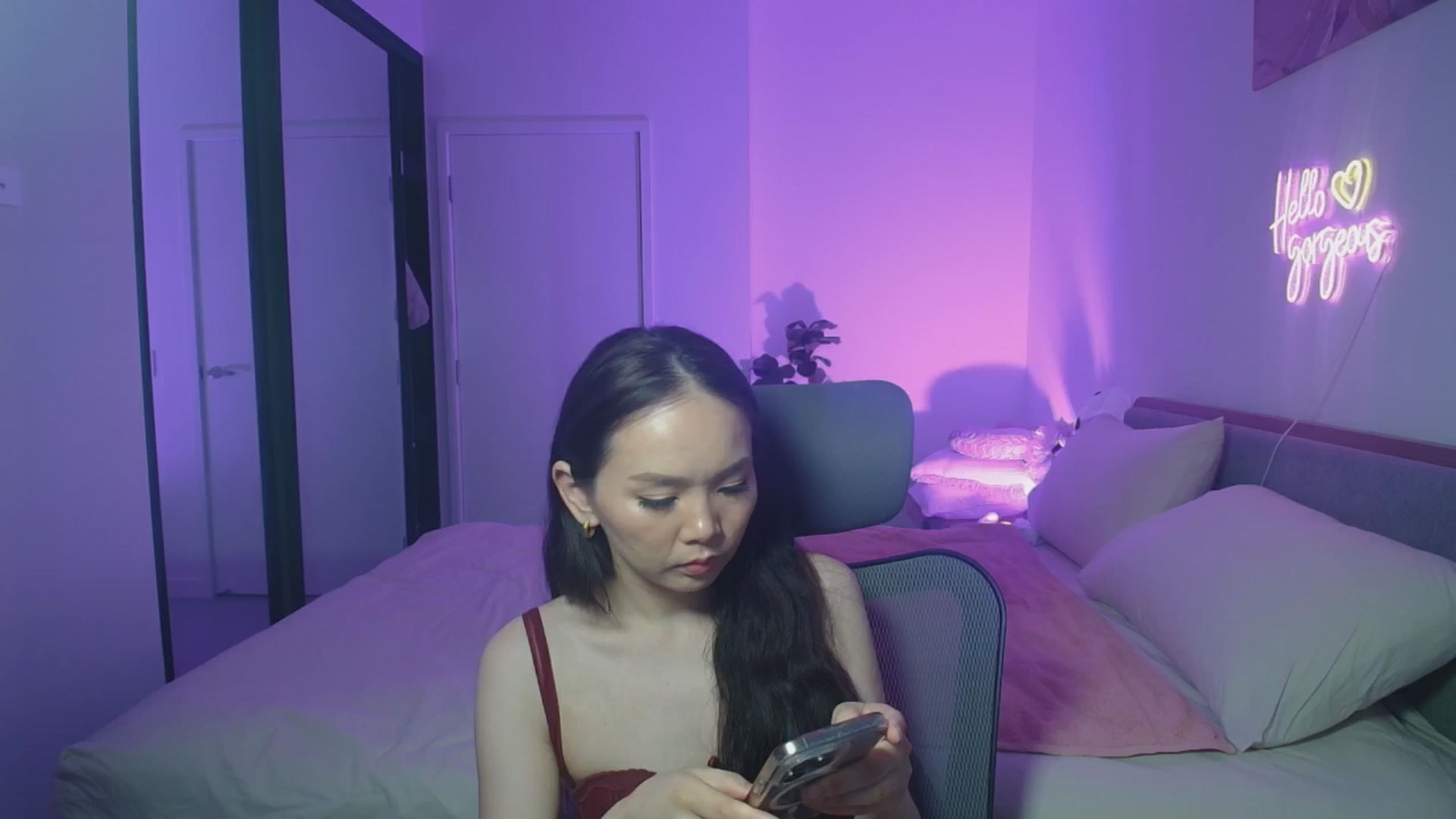 Gallery image thumbnail from HannaElite's myfreecams stream on, 12/18/2025, 11:09 image 2 of 20