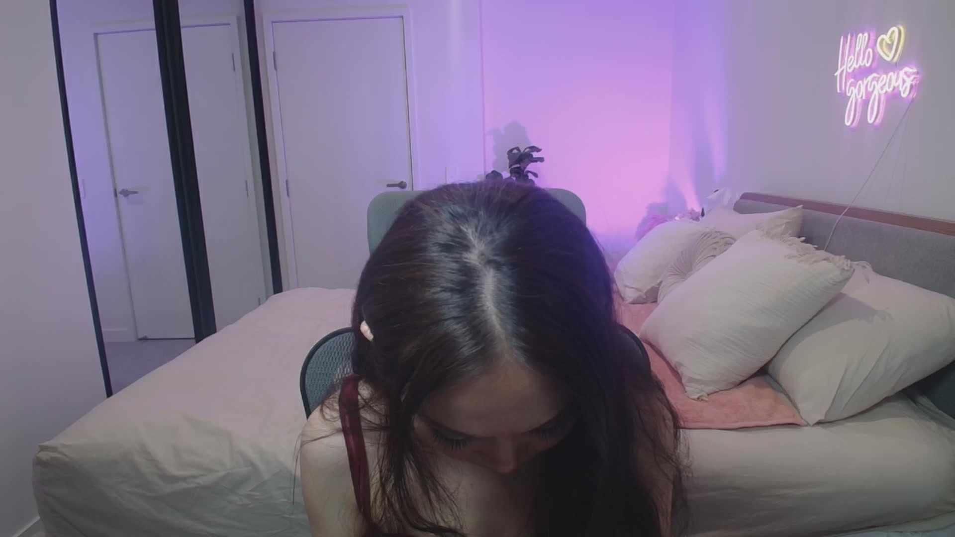 Gallery image thumbnail from HannaElite's myfreecams stream on, 12/18/2025, 11:09 image 16 of 20
