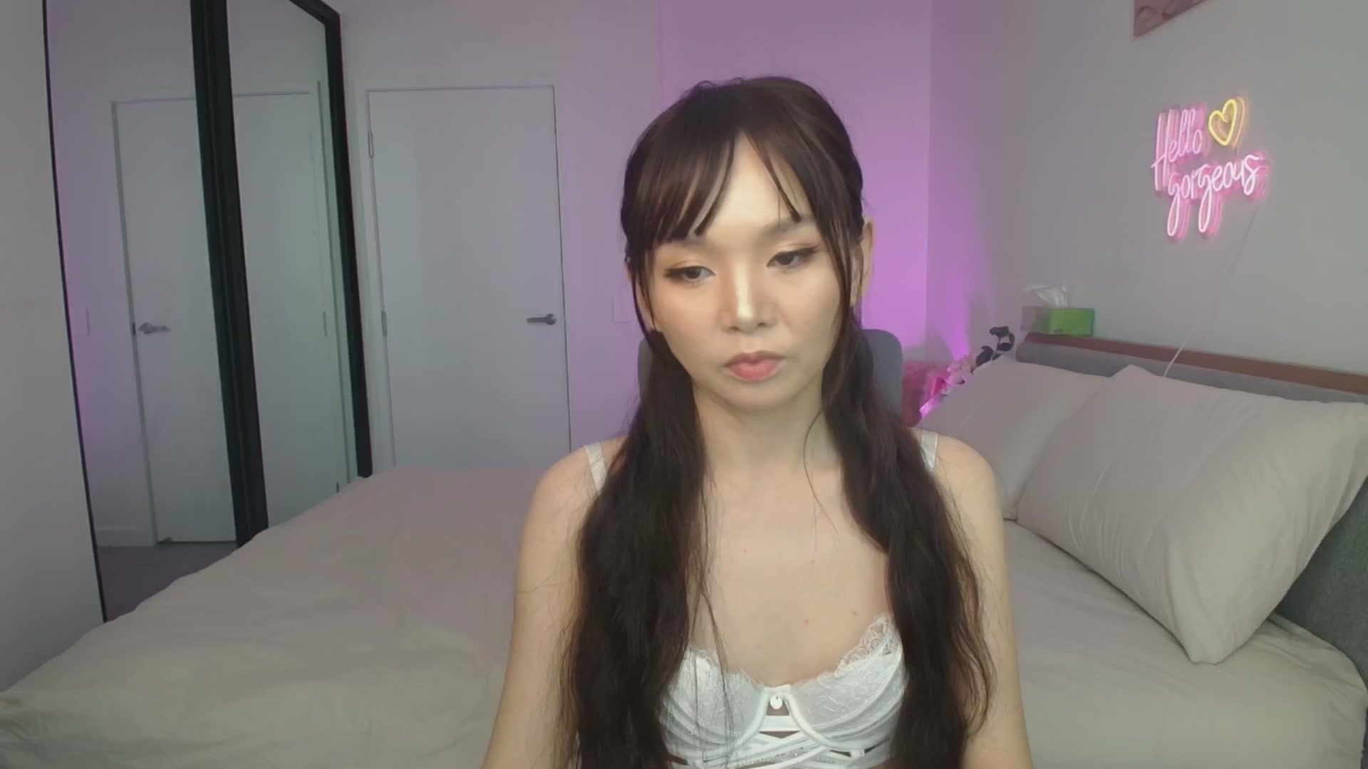 Gallery image thumbnail from HannaElite's myfreecams stream on, 12/26/2025, 06:03 image 9 of 20