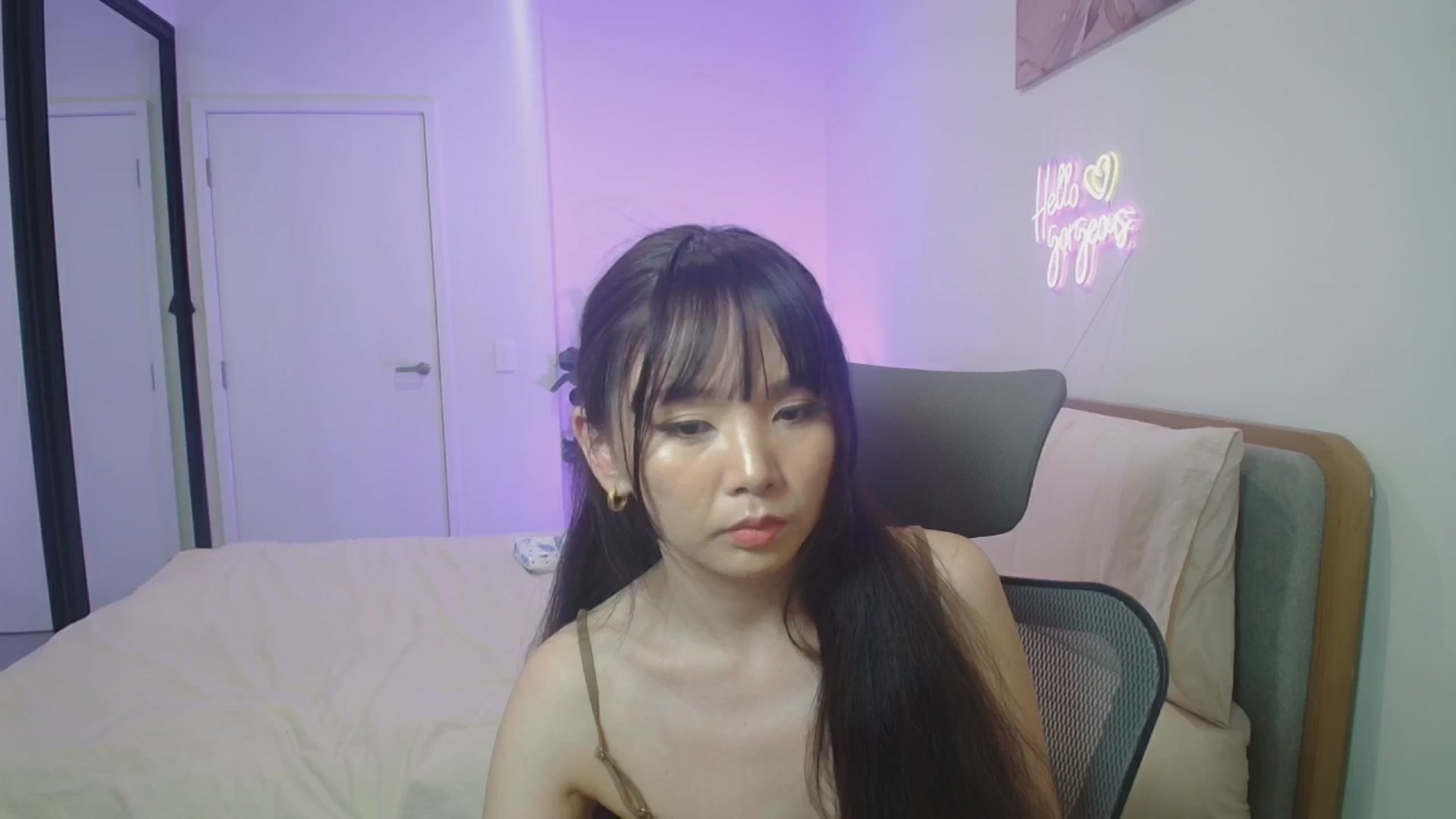 Gallery image thumbnail from HannaElite's myfreecams stream on, 01/06/2026, 10:05 image 9 of 20