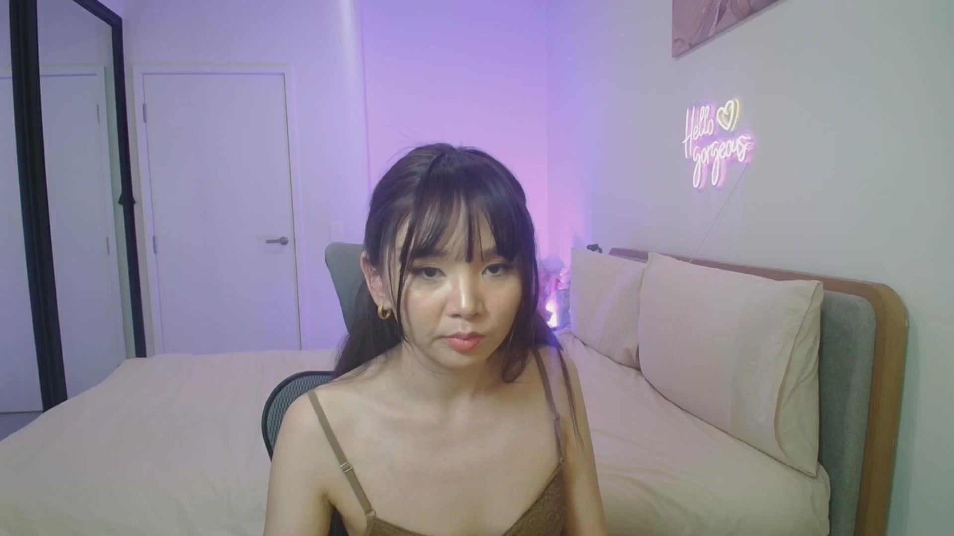 Gallery image thumbnail from HannaElite's myfreecams stream on, 01/06/2026, 10:05 image 5 of 20