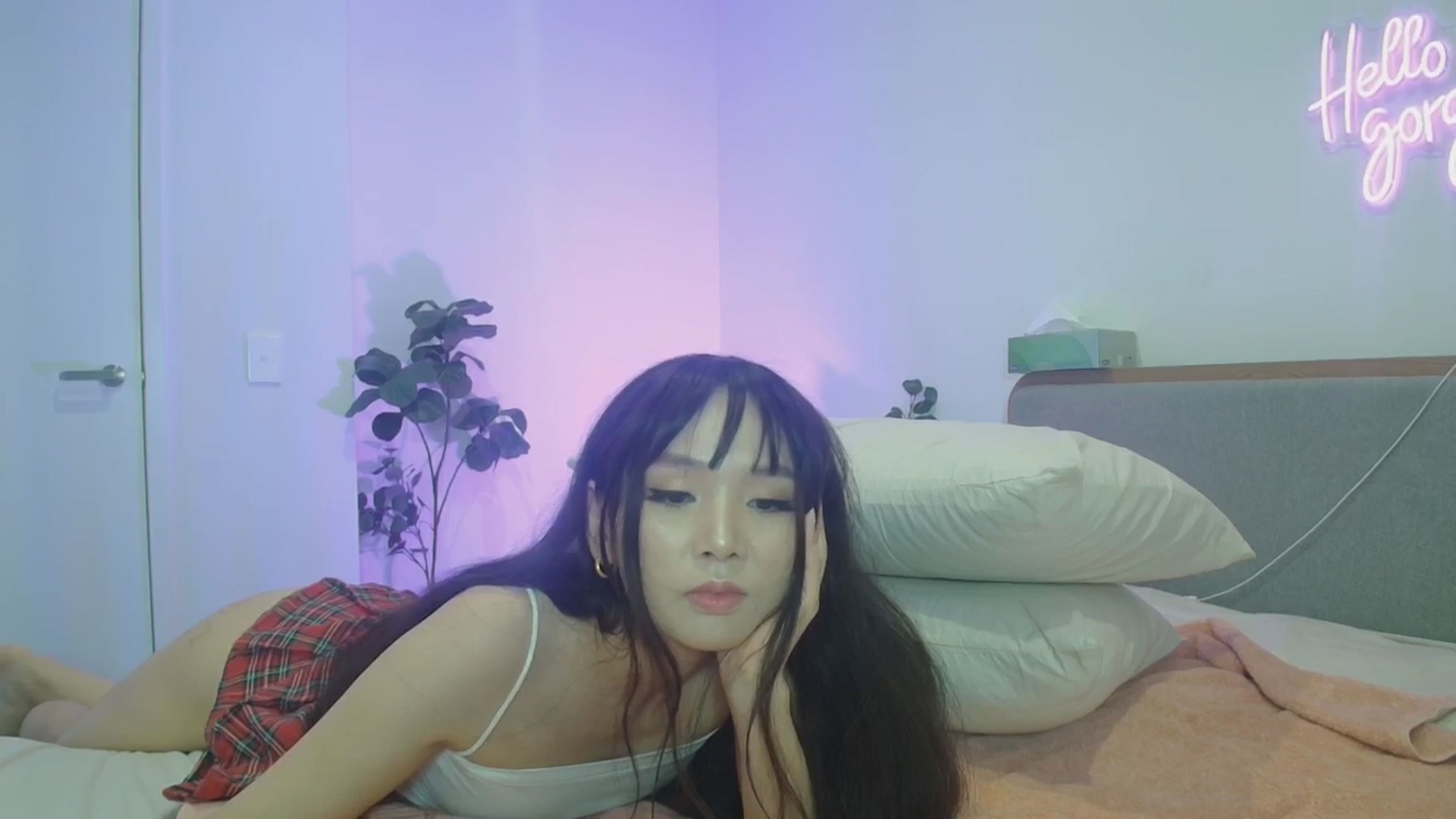 Gallery image thumbnail from HannaElite's myfreecams stream on, 01/07/2026, 12:14 image 14 of 20