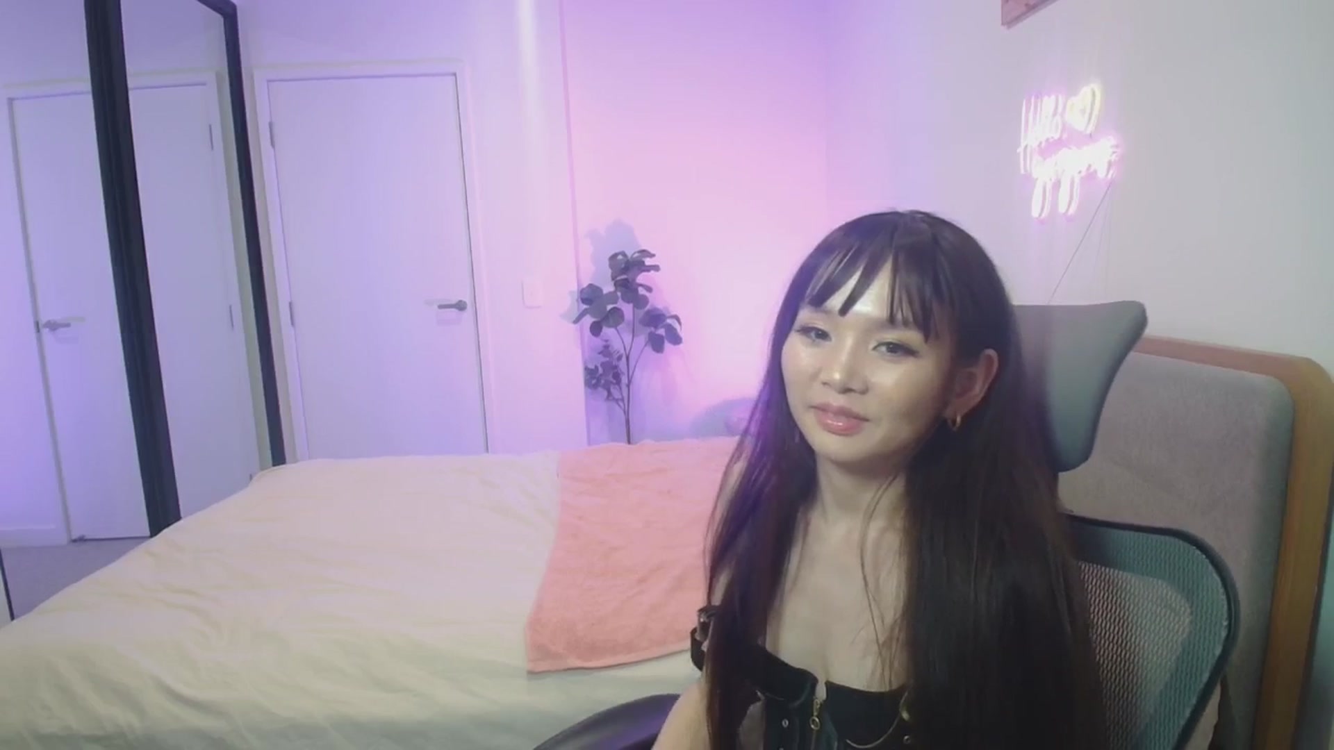 Gallery image thumbnail from HannaElite's myfreecams stream on, 01/11/2026, 11:54 image 9 of 20