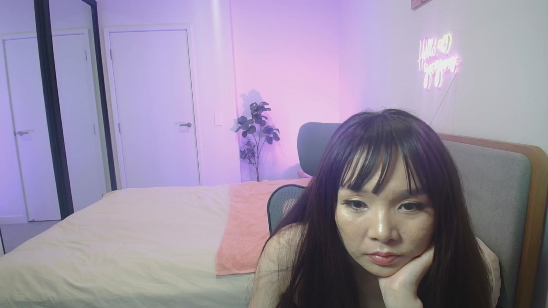 Gallery image thumbnail from HannaElite's myfreecams stream on, 01/11/2026, 11:54 image 2 of 20