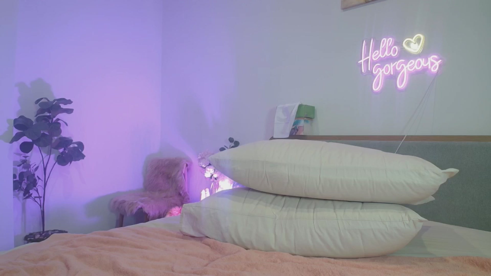 Gallery image thumbnail from HannaElite's myfreecams stream on, 01/22/2026, 11:32 image 20 of 20