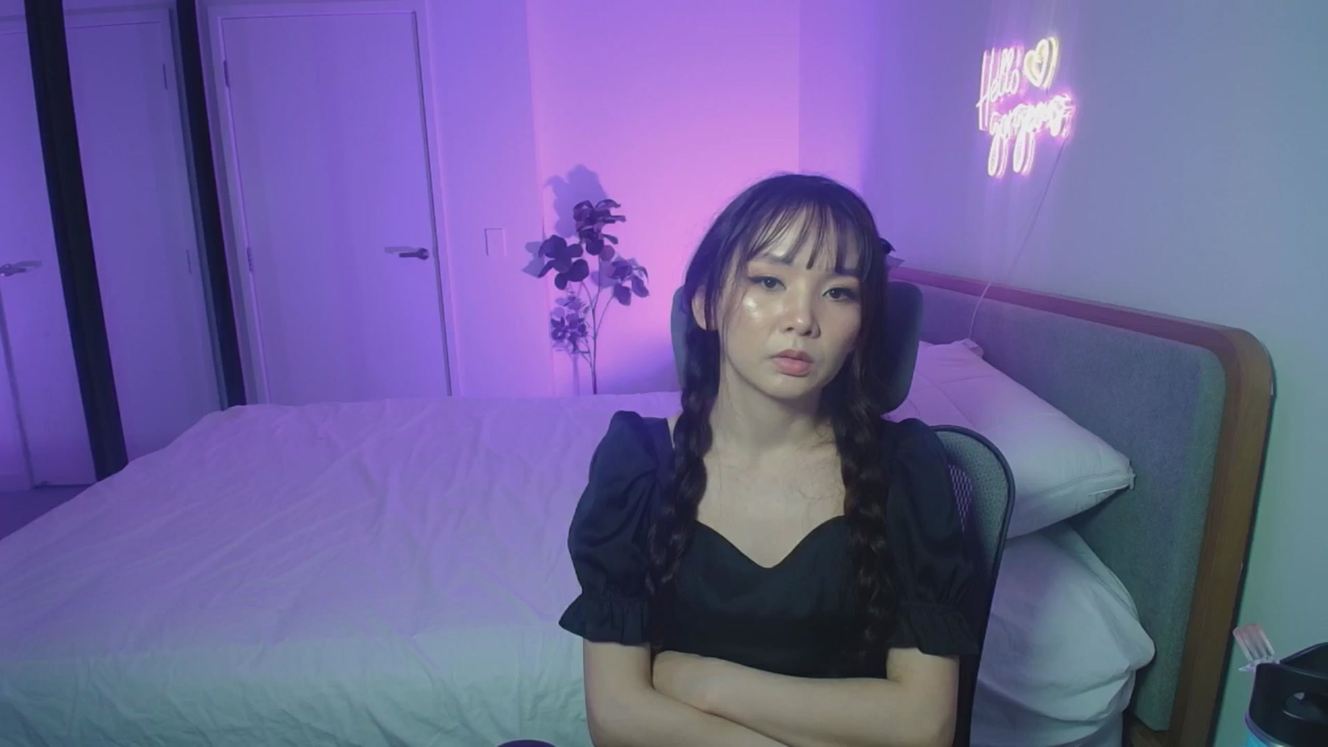 Gallery image thumbnail from HannaElite's myfreecams stream on, 03/02/2026, 10:22 image 17 of 20