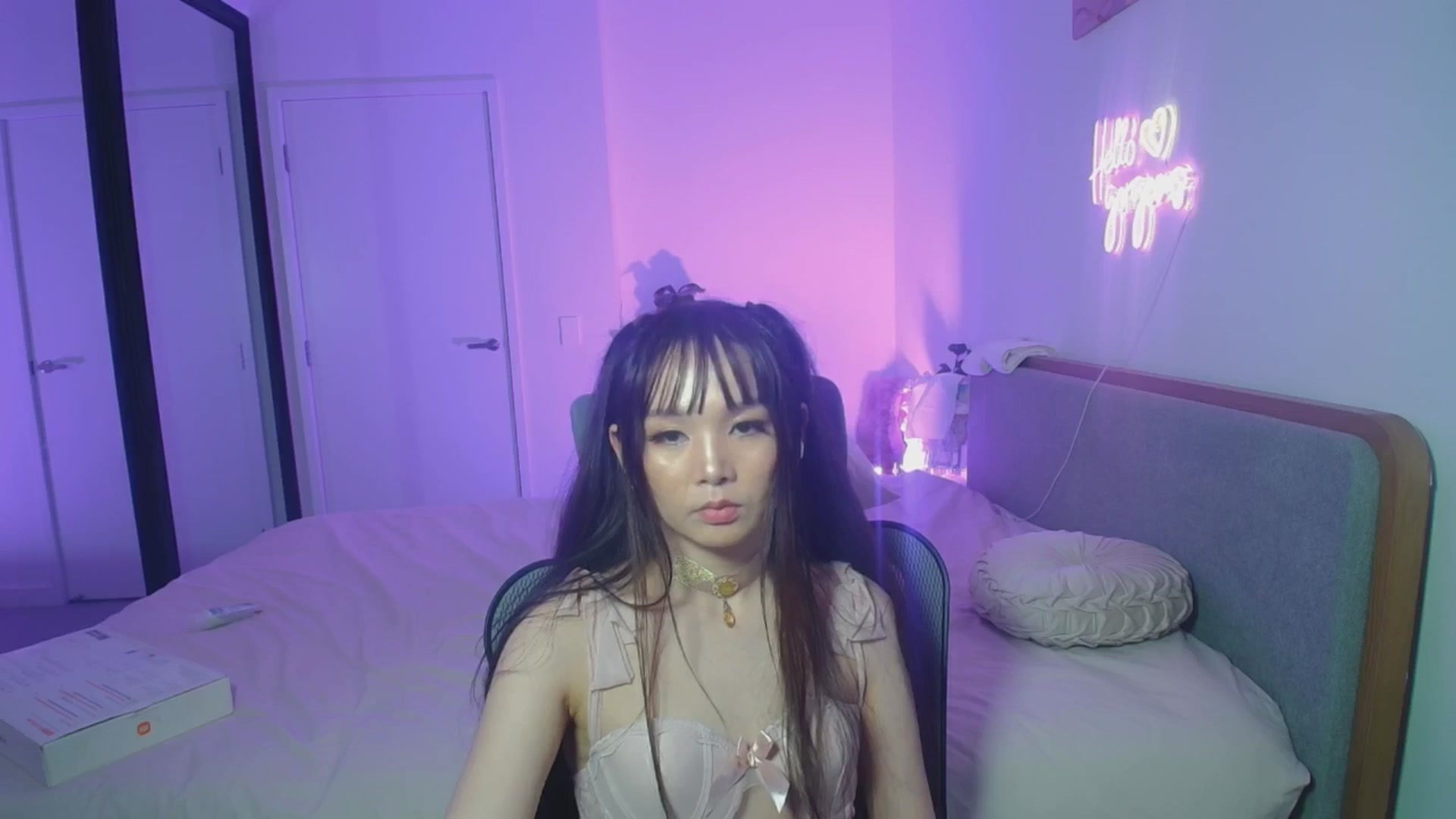 Gallery image thumbnail from HannaElite's myfreecams stream on, 03/15/2026, 12:32 image 8 of 20
