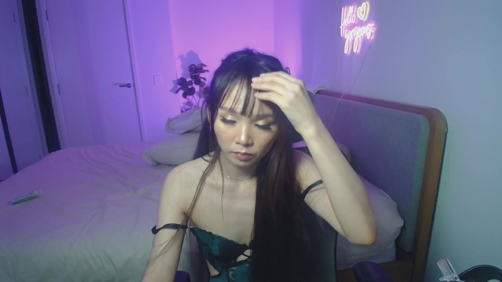Gallery image thumbnail from HannaElite's myfreecams stream on, 03/19/2026, 11:03 image 1 of 20