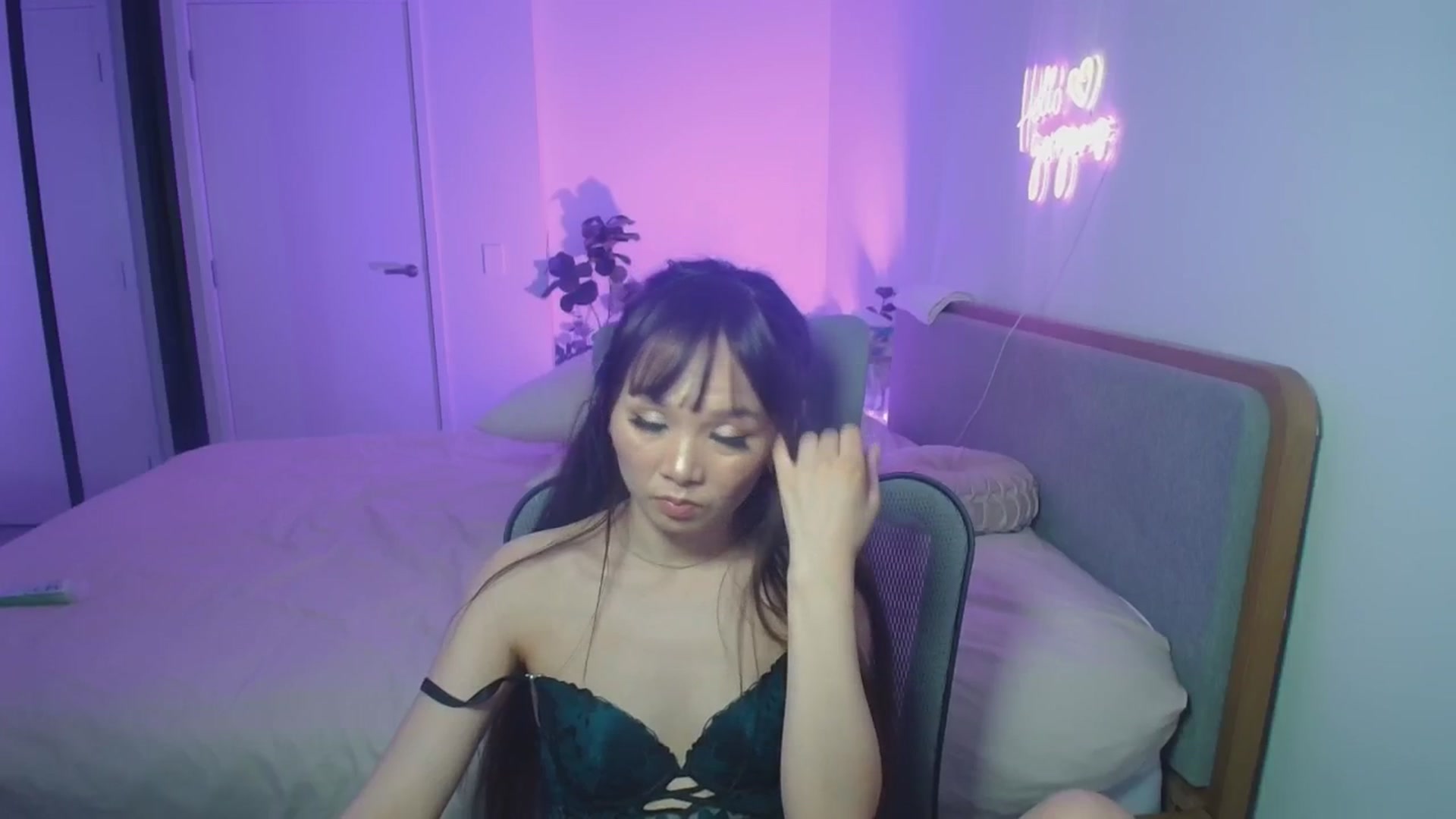 Gallery image thumbnail from HannaElite's myfreecams stream on, 03/19/2026, 11:03 image 20 of 20