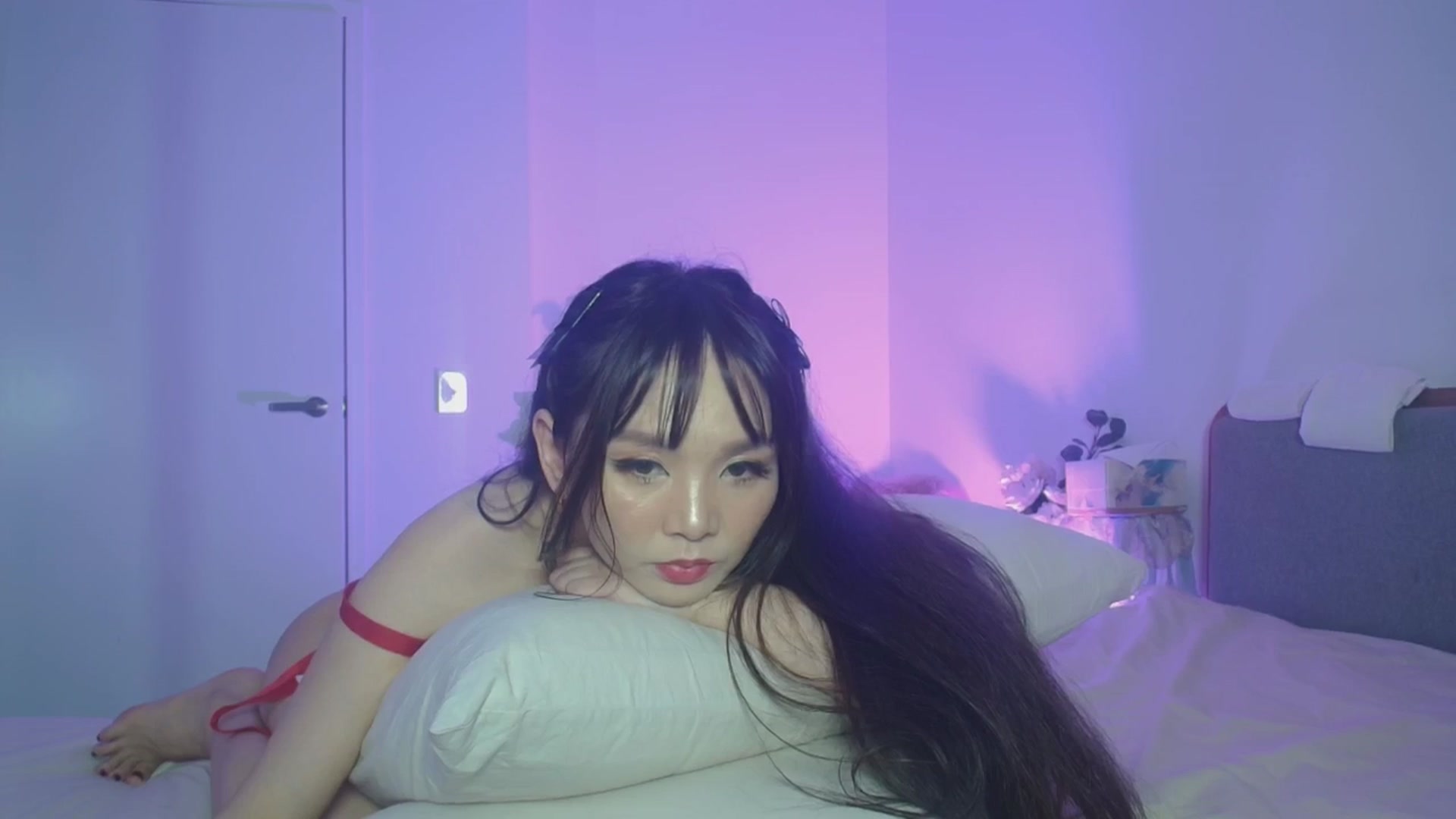 Gallery image thumbnail from HannaElite's myfreecams stream on, 03/20/2026, 12:20 image 11 of 20