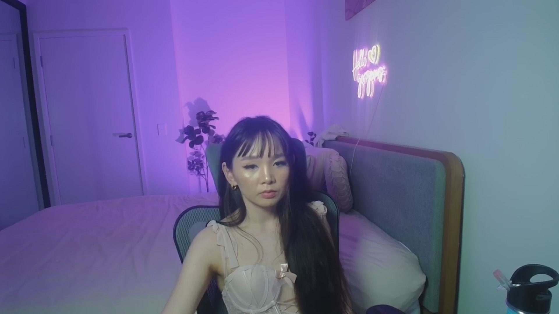 Gallery image thumbnail from HannaElite's myfreecams stream on, 03/23/2026, 10:44 image 4 of 20