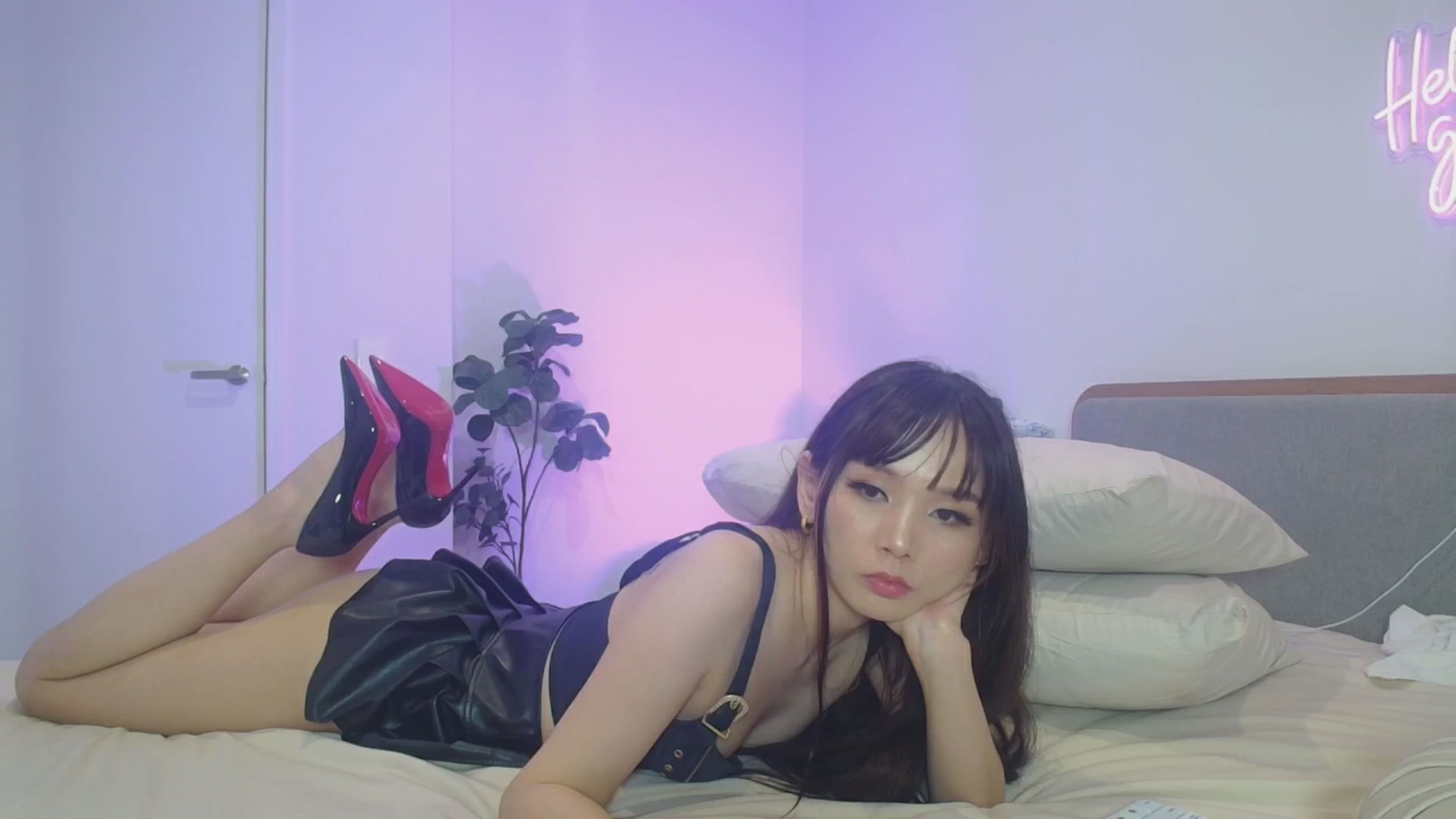 Gallery image thumbnail from HannaElite's myfreecams stream on, 03/27/2026, 11:26 image 2 of 20