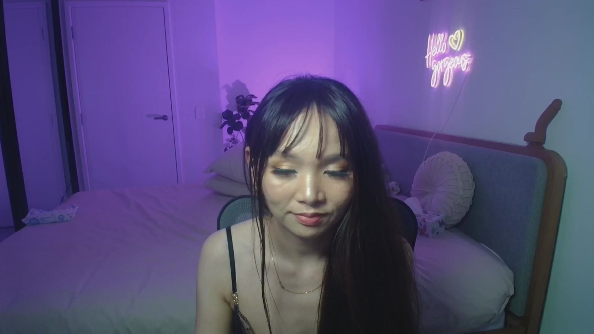 Gallery image thumbnail from HannaElite's myfreecams stream on, 03/29/2026, 13:43 image 16 of 20