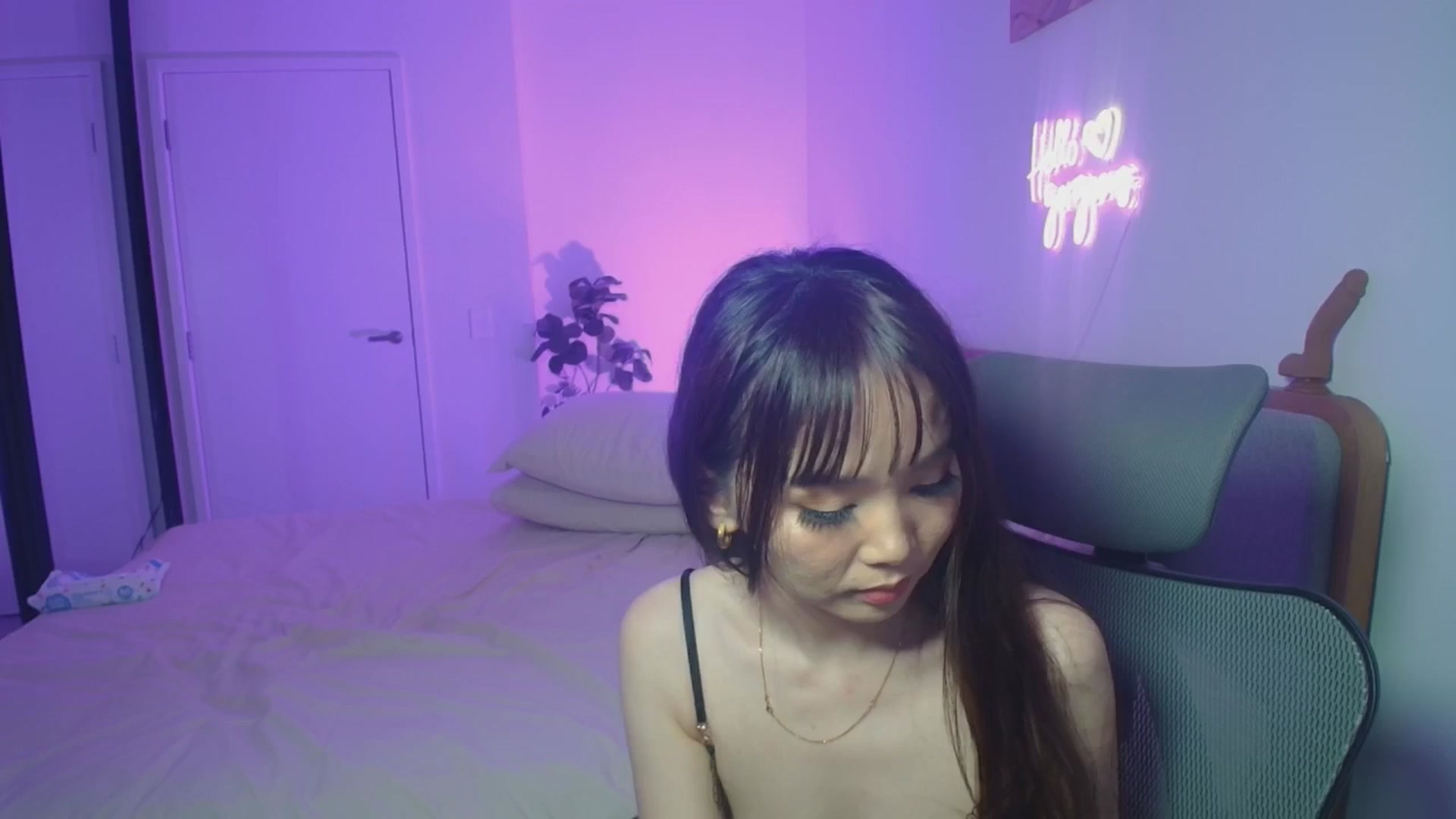 Gallery image thumbnail from HannaElite's myfreecams stream on, 03/29/2026, 13:43 image 12 of 20