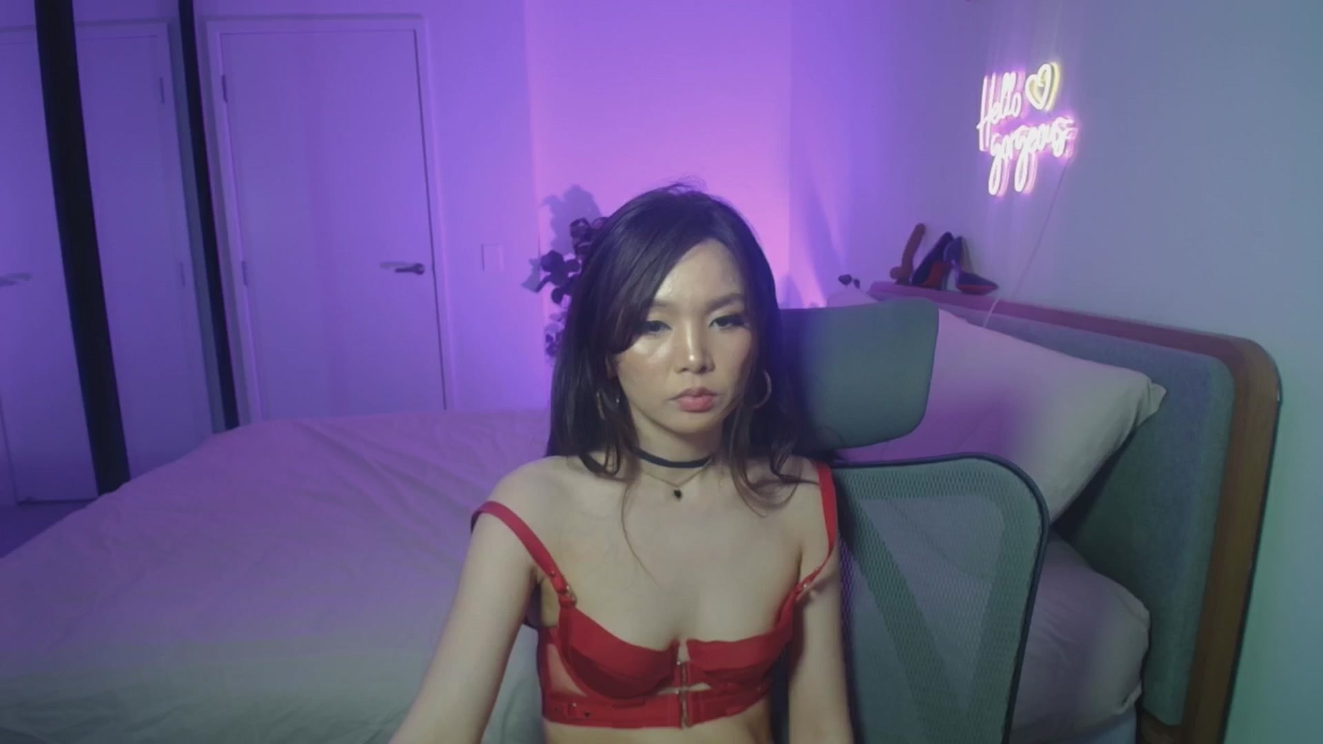 Gallery image thumbnail from HannaElite's myfreecams stream on, 04/04/2026, 12:05 image 11 of 20