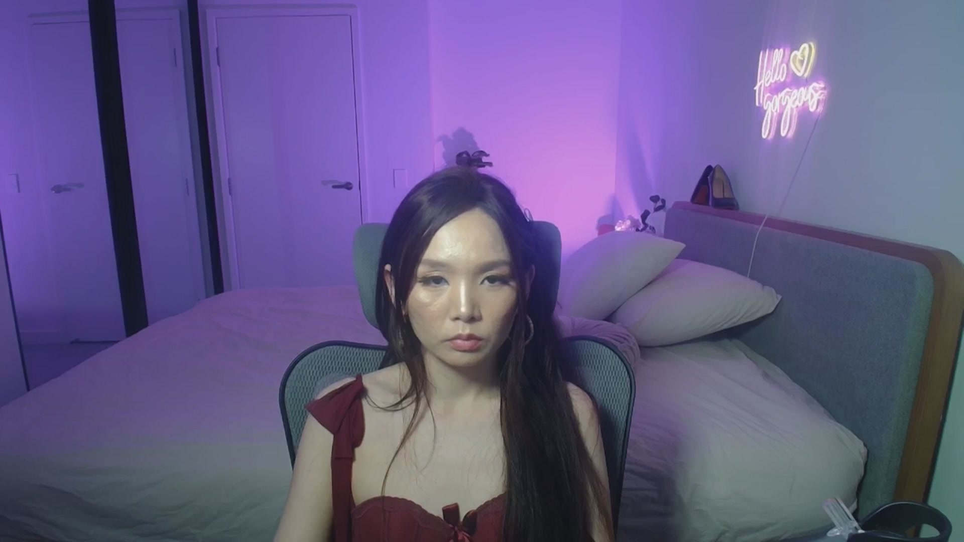 Gallery image thumbnail from HannaElite's myfreecams stream on, 04/05/2026, 10:55 image 4 of 20