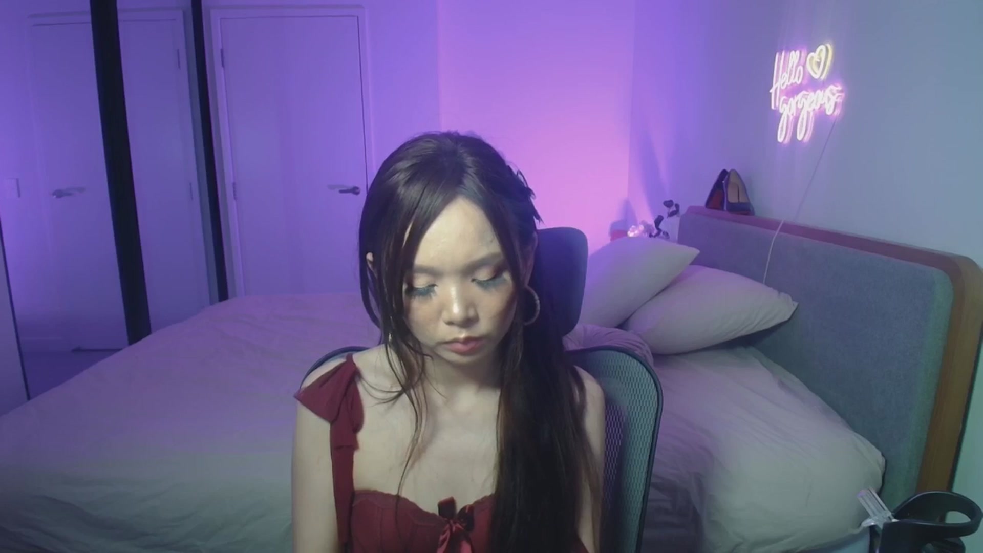 Gallery image thumbnail from HannaElite's myfreecams stream on, 04/05/2026, 10:55 image 3 of 20