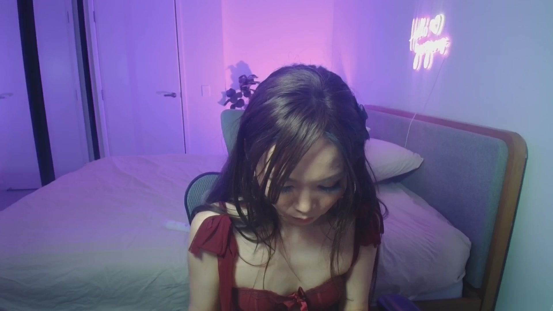Gallery image thumbnail from HannaElite's myfreecams stream on, 04/05/2026, 10:55 image 20 of 20